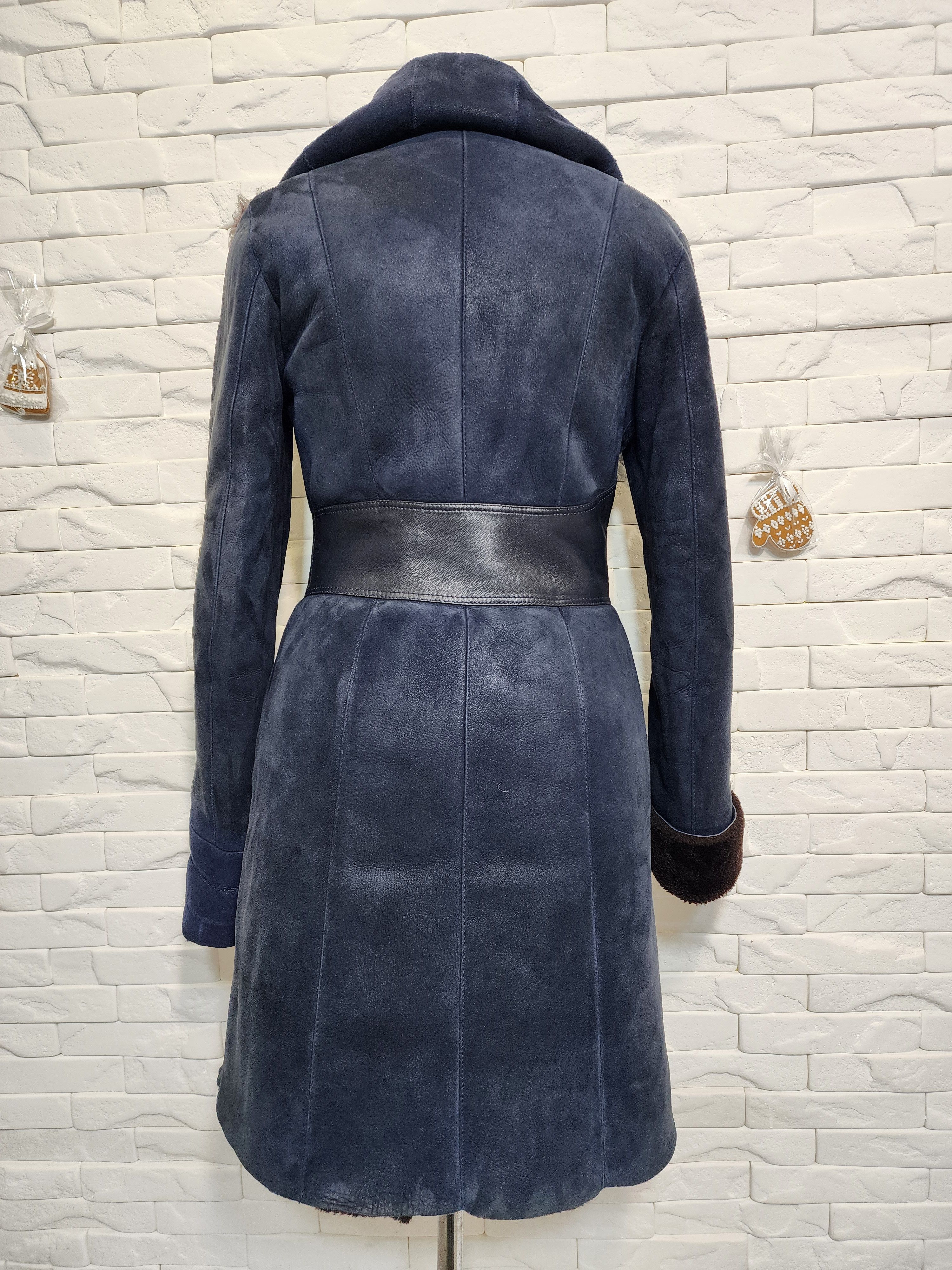 Furla Blue Sheepskin Coat: Genuine Fur Hood, Metal Zipper Size M / US 6-8 / IT 42-44 - 5 Thumbnail