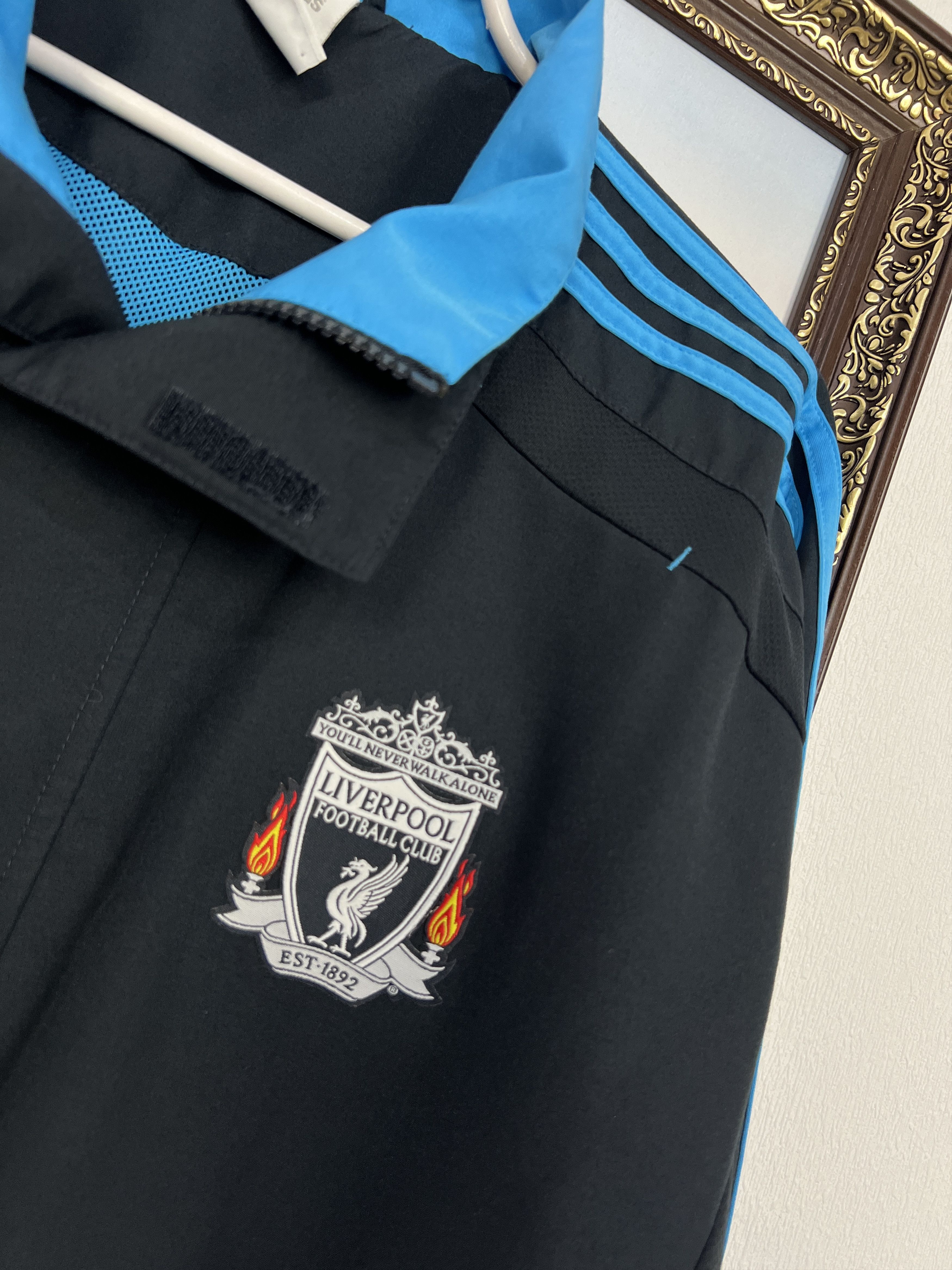Adidas Vintage Adidas Liverpool Football Train Jacket Soccer Size US L / EU 52-54 / 3 - 3 Thumbnail
