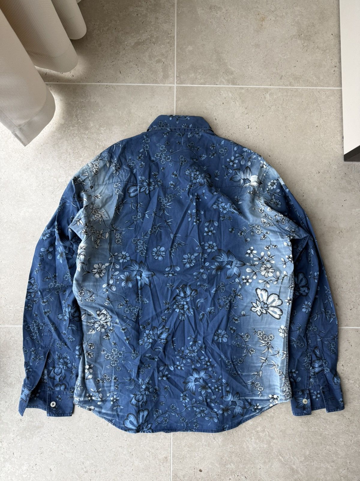 Versace Vintage Versace Jeans Couture Frolar Shirts 90s Size US S / EU 44-46 / 1 - 2 Thumbnail