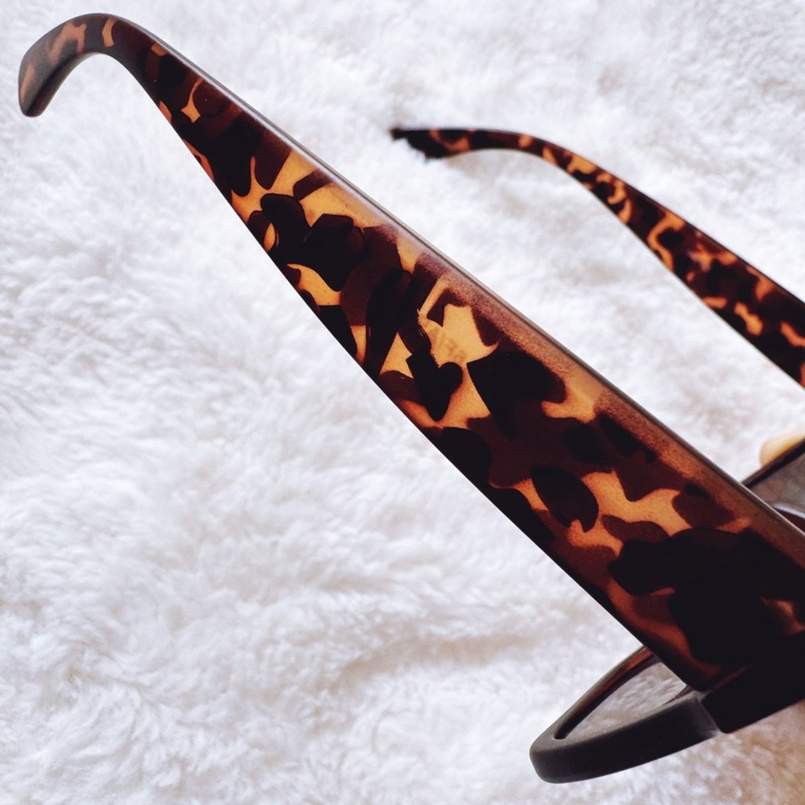 Other Julia Dark Tortoise Brown Square Sunglasses Size ONE SIZE - 5 Thumbnail