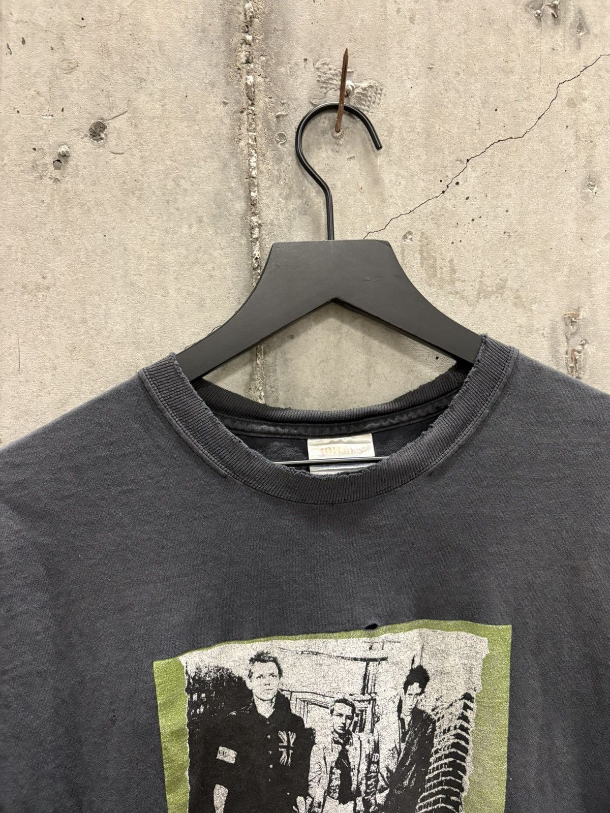 Band Tees Vintage The Clash Shirt Faded Distressed Grunge Band Size US L / EU 52-54 / 3 - 5 Thumbnail