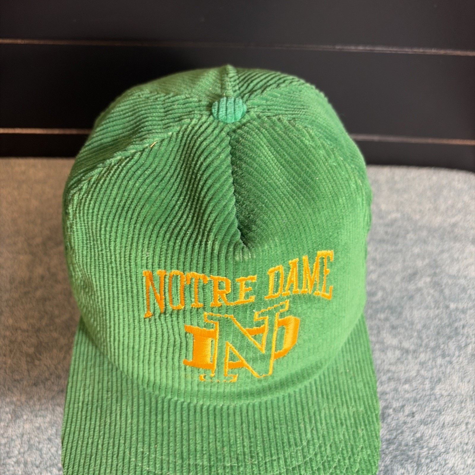 New Era Vtg Notre Dame University Square Corduroy Snapback Hat USA Size ONE SIZE - 4 Thumbnail