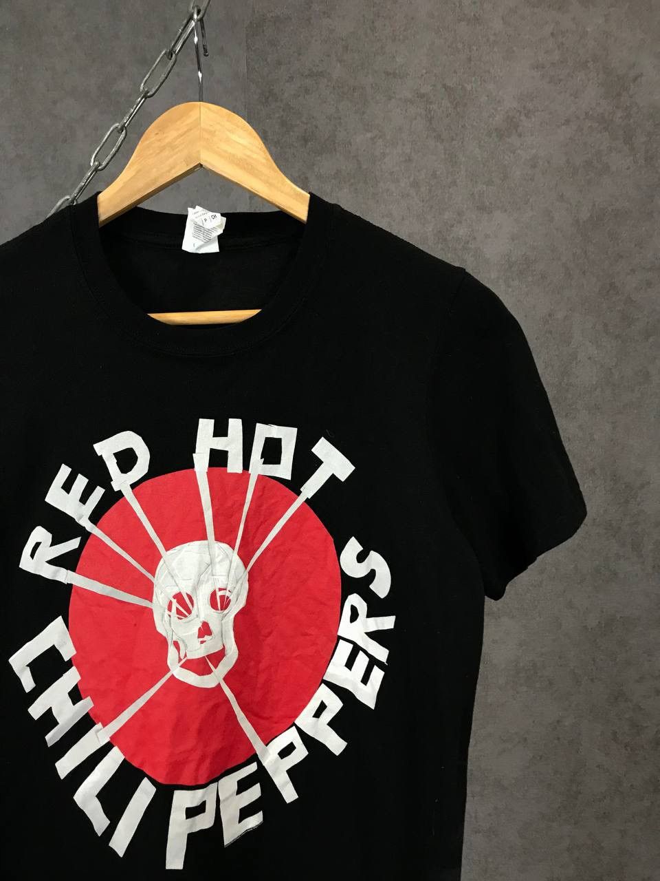 Band Tees Red Hot Chilli Peppers skulls cult rock band tee Size US S / EU 44-46 / 1 - 2 Thumbnail