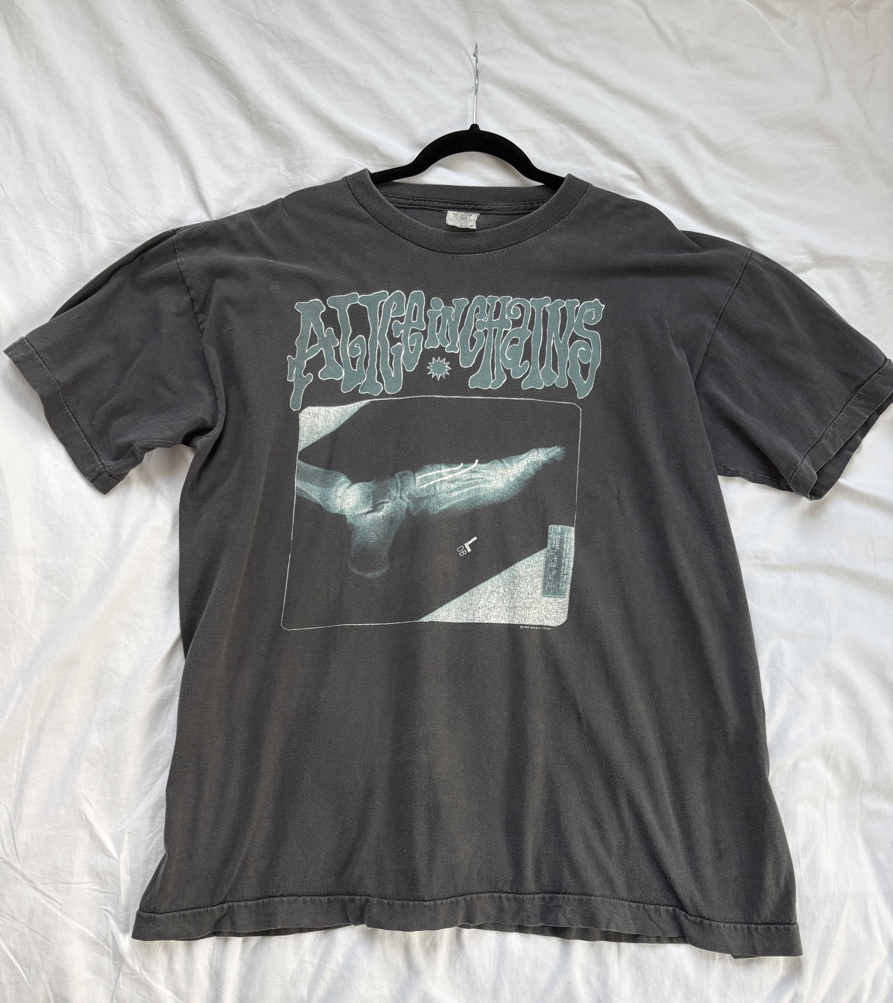 Band Tees Rare 90’s Vintage Alice in Chains X-Ray European Tour Shirt Size US XL / EU 56 / 4 - 11 Thumbnail
