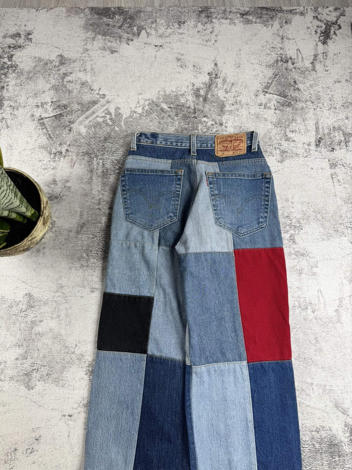 Levi's Levis’s Patchwork Women’s Straight Reworked 26 Size Vintage Denim Jeans Trousers Size 26" / US 2 / IT 38 - 6 Thumbnail