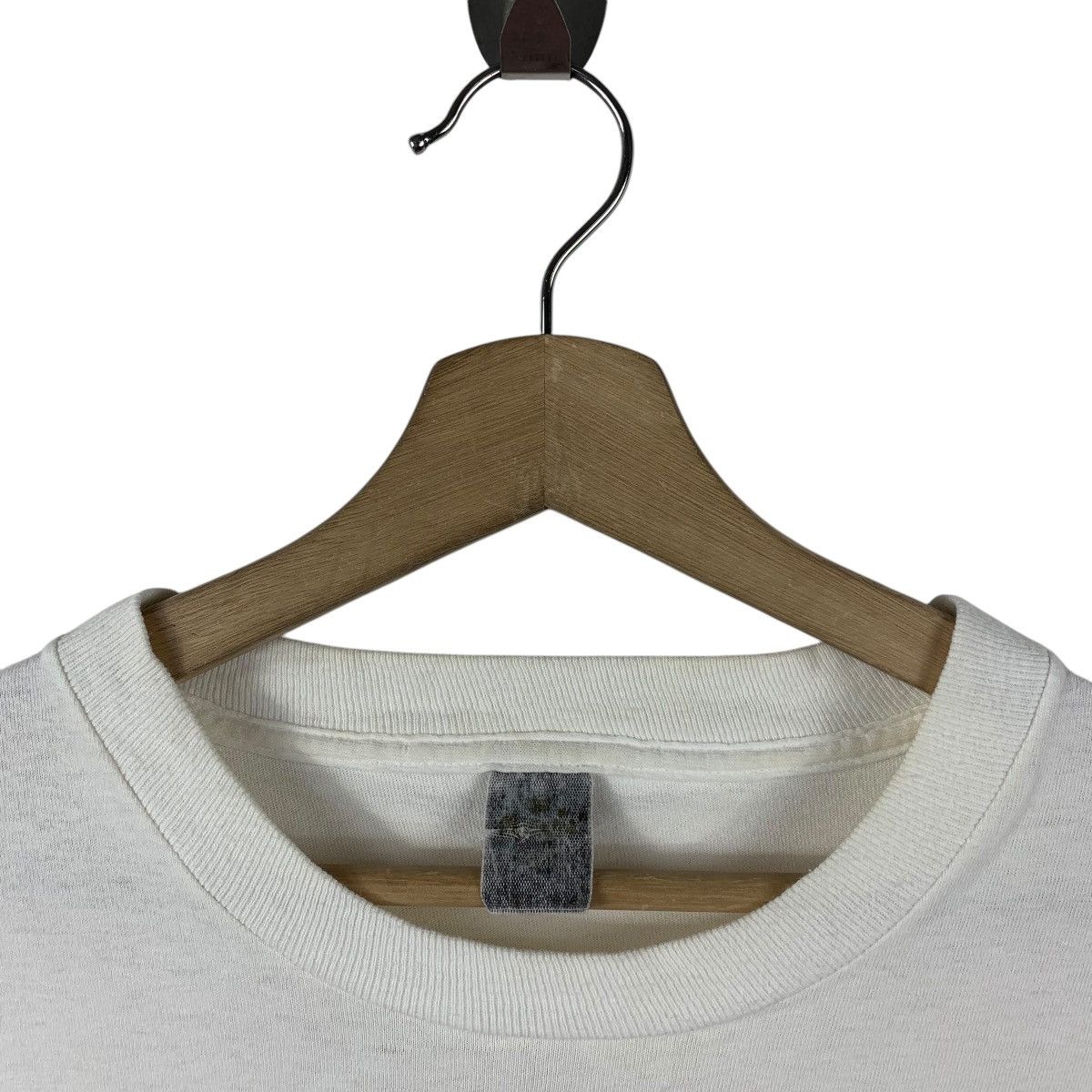 Vintage Vintage 90s MAUI & SONS big logo back hit Surfing tee Size US M / EU 48-50 / 2 - 5 Thumbnail