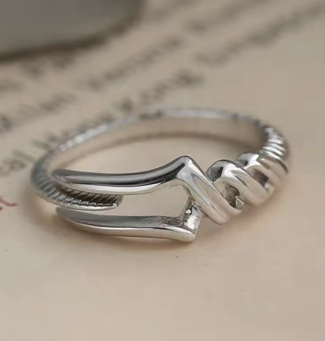 Jewelry × Vintage Spear Of Longinus Round Open Ring Size ONE SIZE - 2 Thumbnail