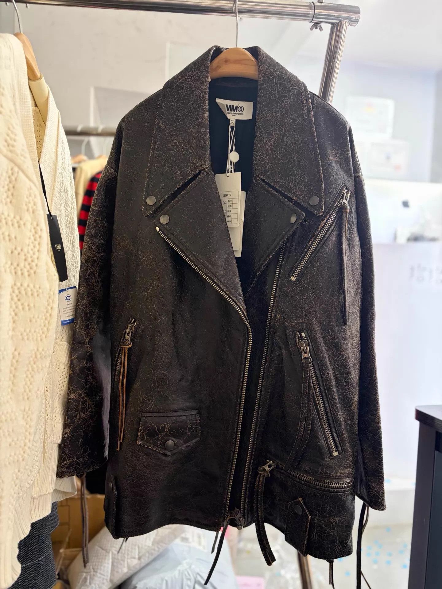 MM6 MM6 cracked jacket deadstock 42 Size M / US 6-8 / IT 42-44 - 1 Thumbnail