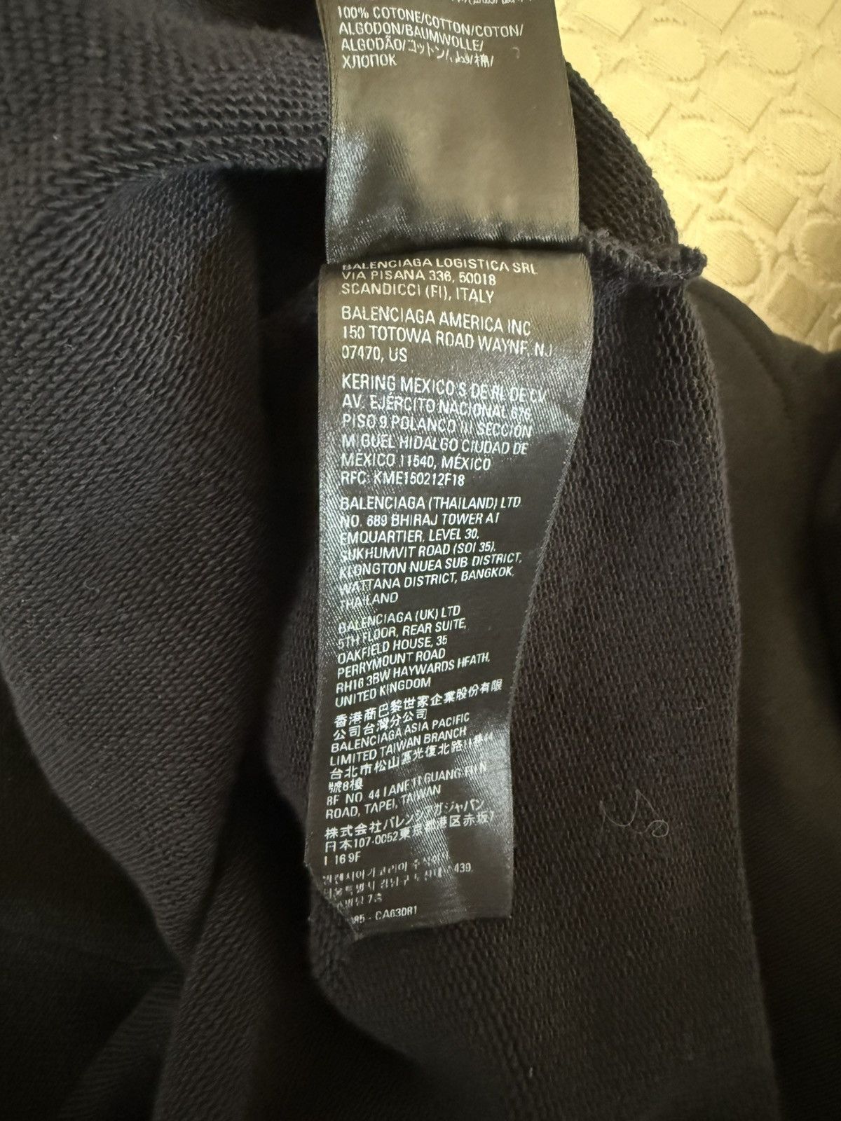 Balenciaga Balenciaga Garde-Robe Care Label Hoodie Size US S / EU 44-46 / 1 - 11 Thumbnail