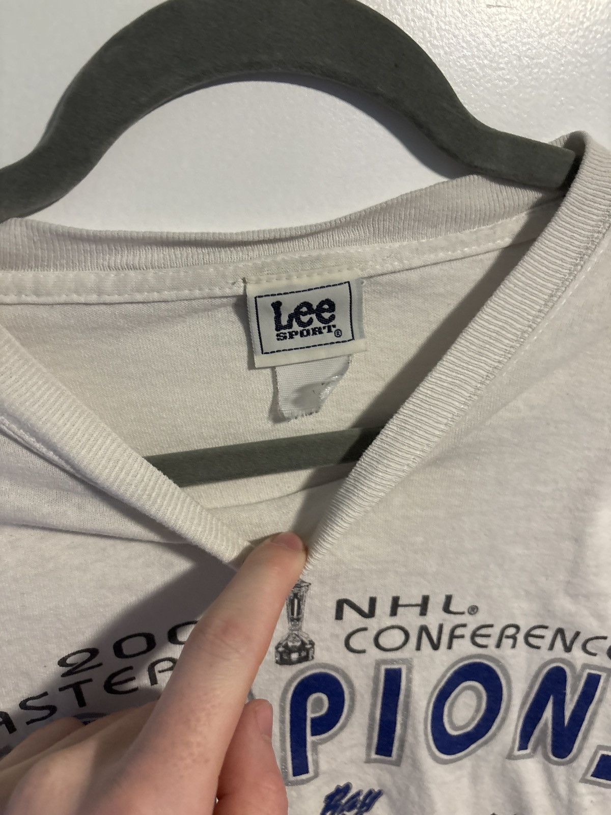 Vintage Vintage 2004 Tampa Bay Lightning Conference Champs T-Shirt Size US M / EU 48-50 / 2 - 2 Thumbnail
