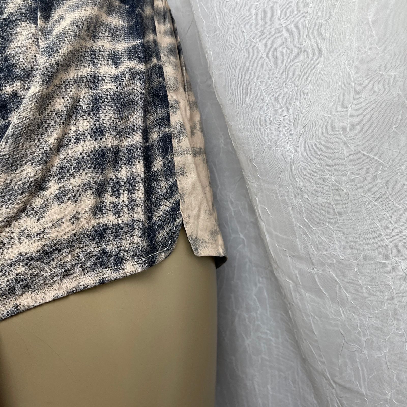 Forever 21 Taupe Charcoal Stripe Dye Dolphin Shorts Forever 21 XS NWT Size 23" - 11 Thumbnail