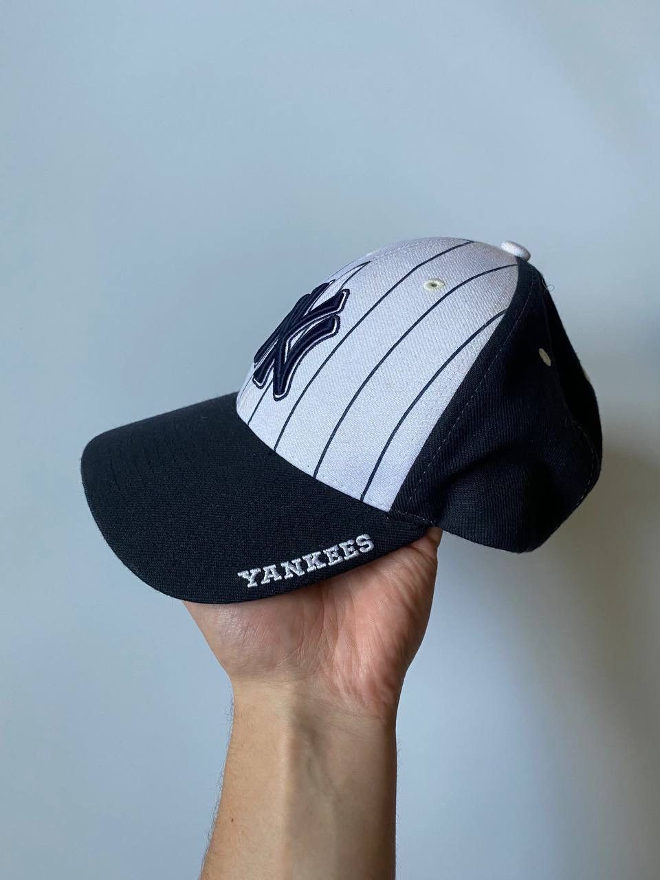 MLB Vintage NY New York Yankees MLB Cap 00’s OS Size ONE SIZE - 2 Thumbnail