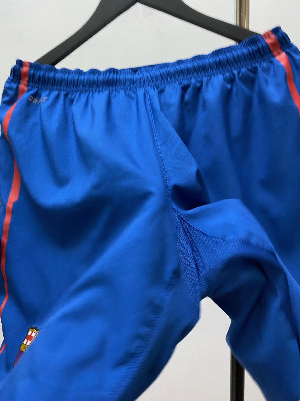 Nike × Vintage VINTAGE NIKE FC BARCELONA SHORTS SOCCER JERSEY DRILL Y2K Size US 36 / EU 52 - 10 Thumbnail