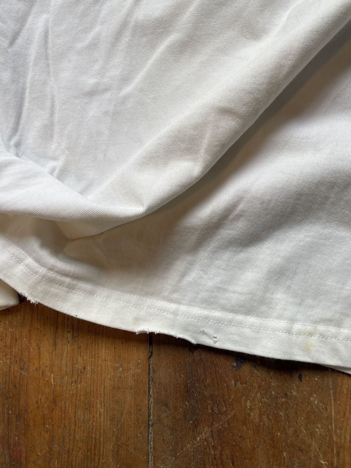 Vintage Vintage Picasso dove longsleeve white t-shirt 70s Size US M / EU 48-50 / 2 - 5 Thumbnail
