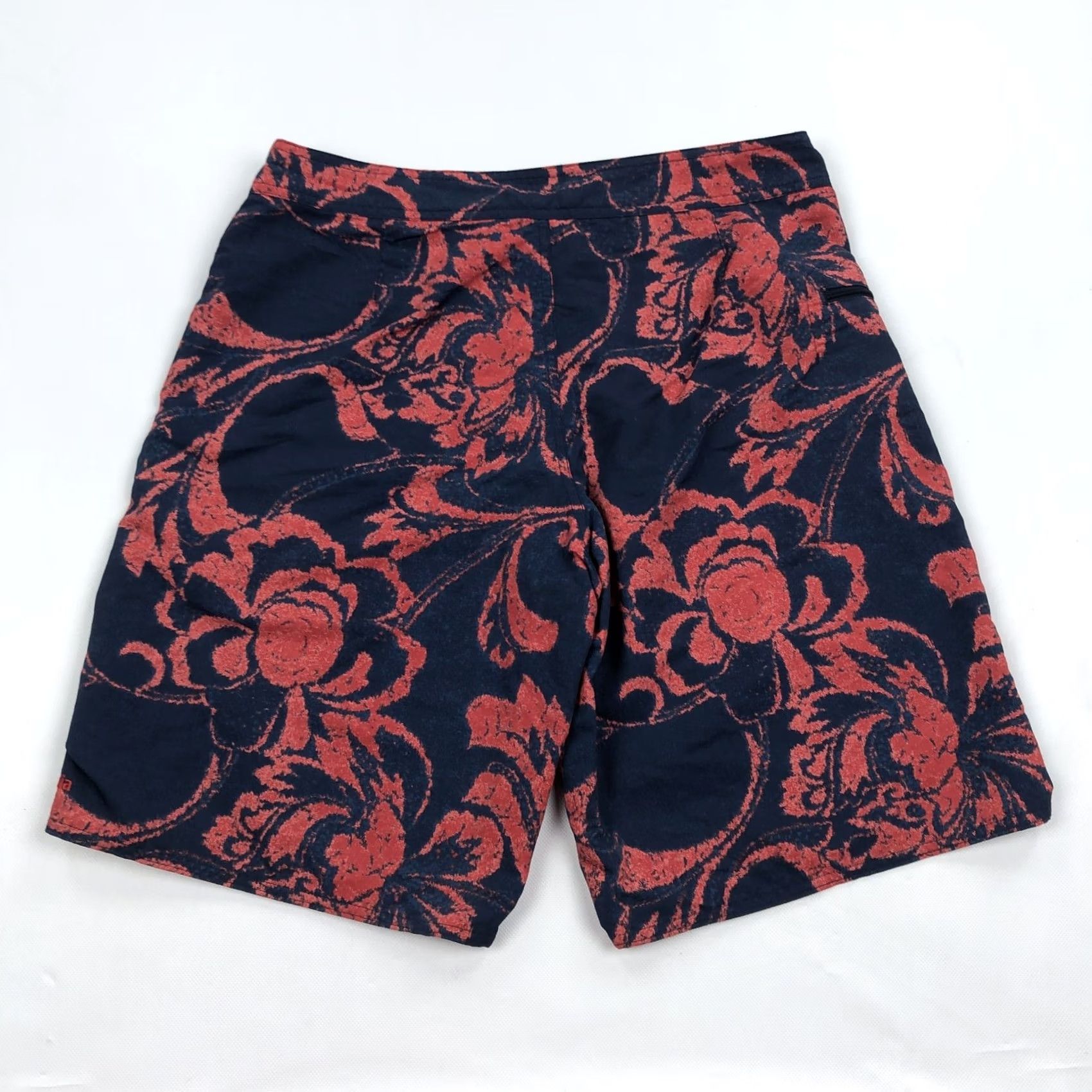 Patagonia Patagonia Board Shorts Men Navy Blue Red Floral Print Nylon Quick Dry 34 Regular Drawstring Pockets Zipper Pocket Beach Surfing Mens Size US 34 / EU 50 - 5 Thumbnail