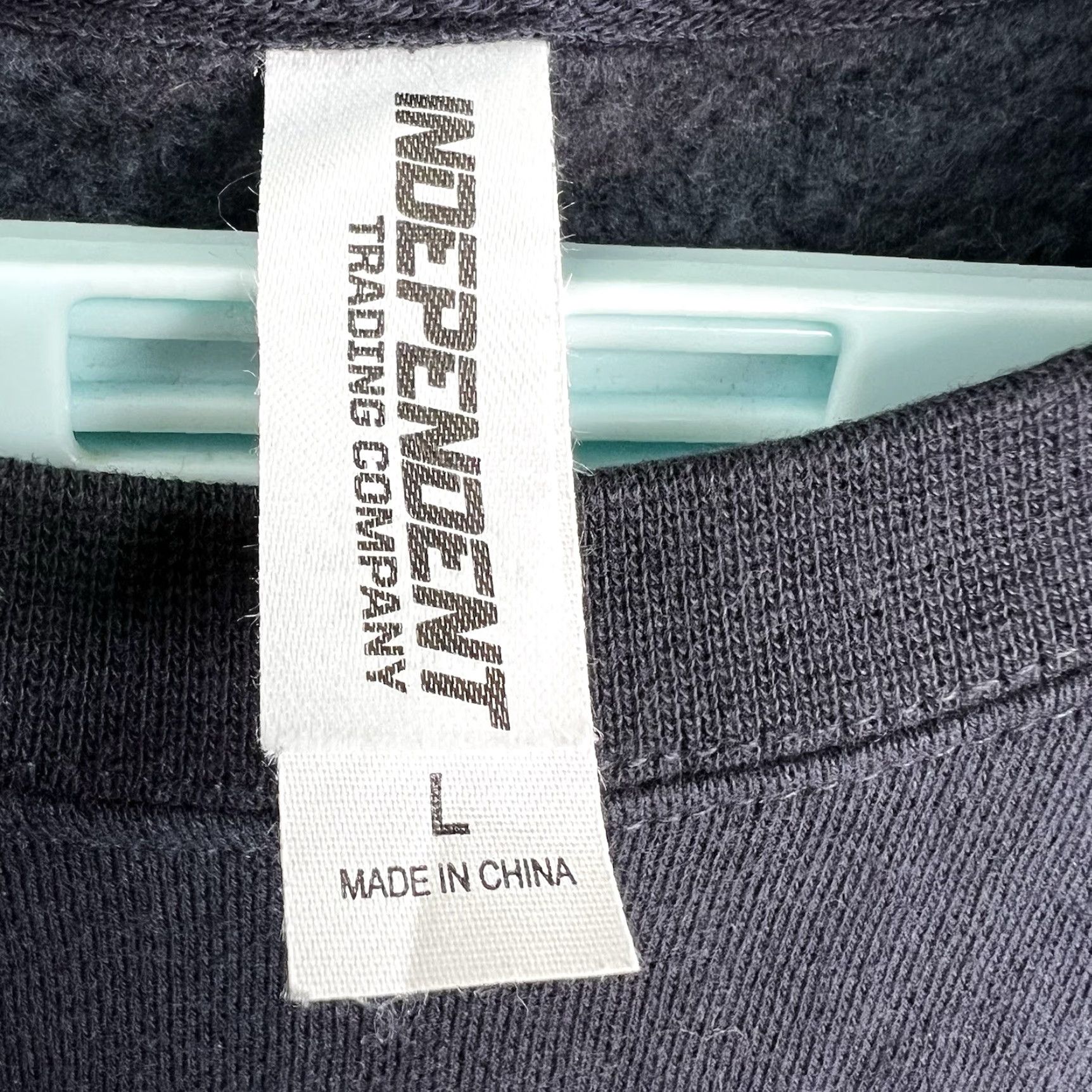 Vintage DV Doubleverify Promo Sweatshirt Adult L Black Graphic Print Logo Embroidered Men Regular Fit 48in Chest Astroboy Theme Media 90s? Size US L / EU 52-54 / 3 - 4 Thumbnail