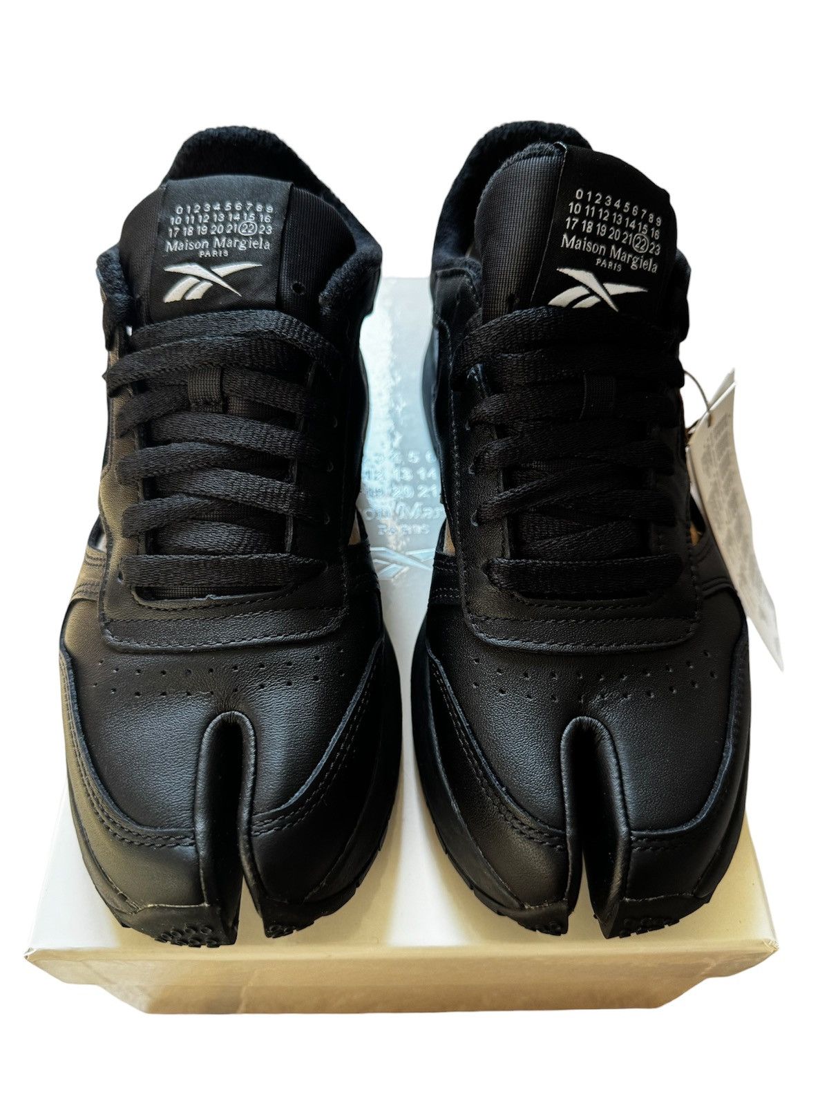 Maison Margiela × Reebok Maison margiela x reebok tabi Size US 9 / IT 39 - 1 Thumbnail
