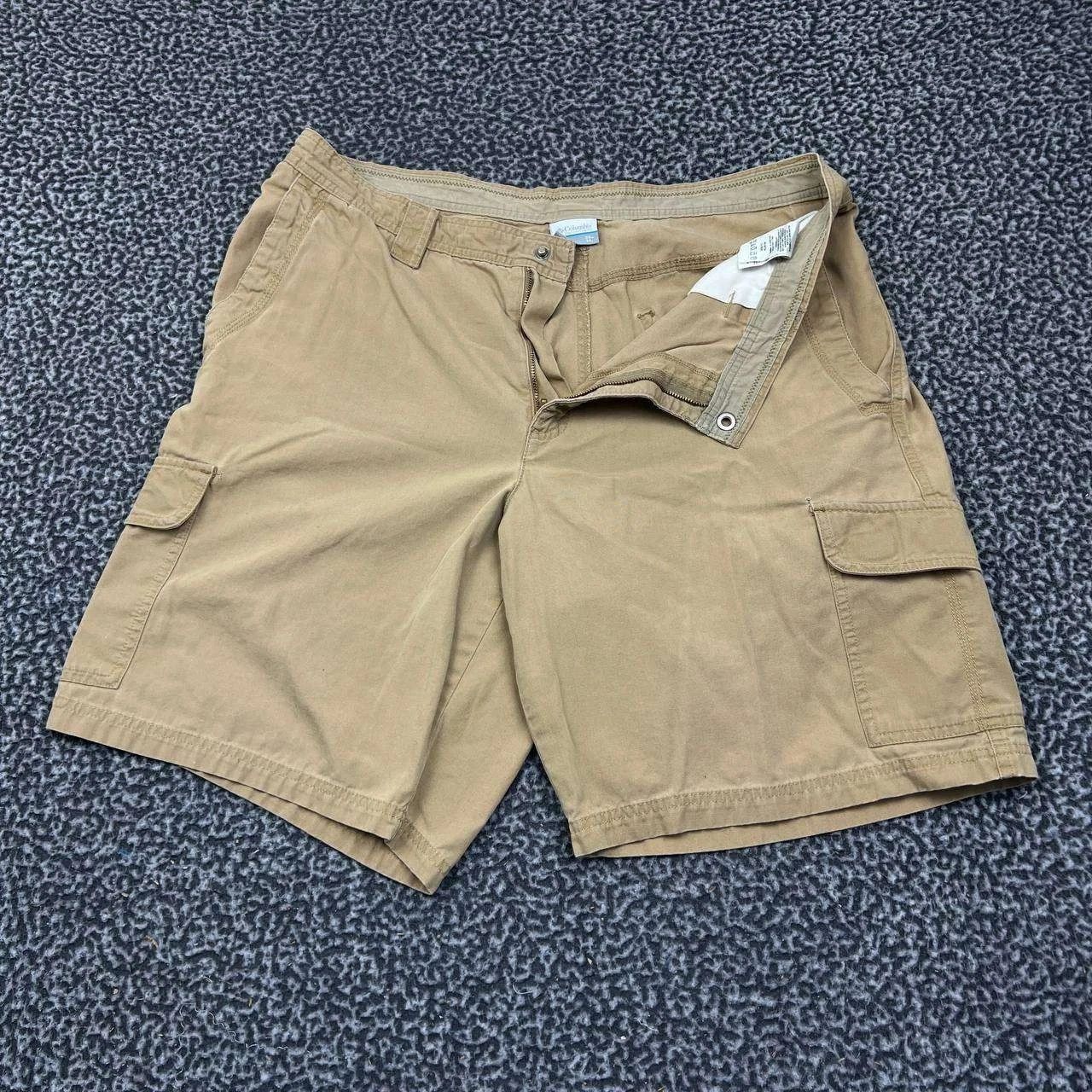 Columbia Columbia Cargo Shorts Men 38 Beige Pockets Outdoor Cotton Size US 38 / EU 54 - 1 Thumbnail
