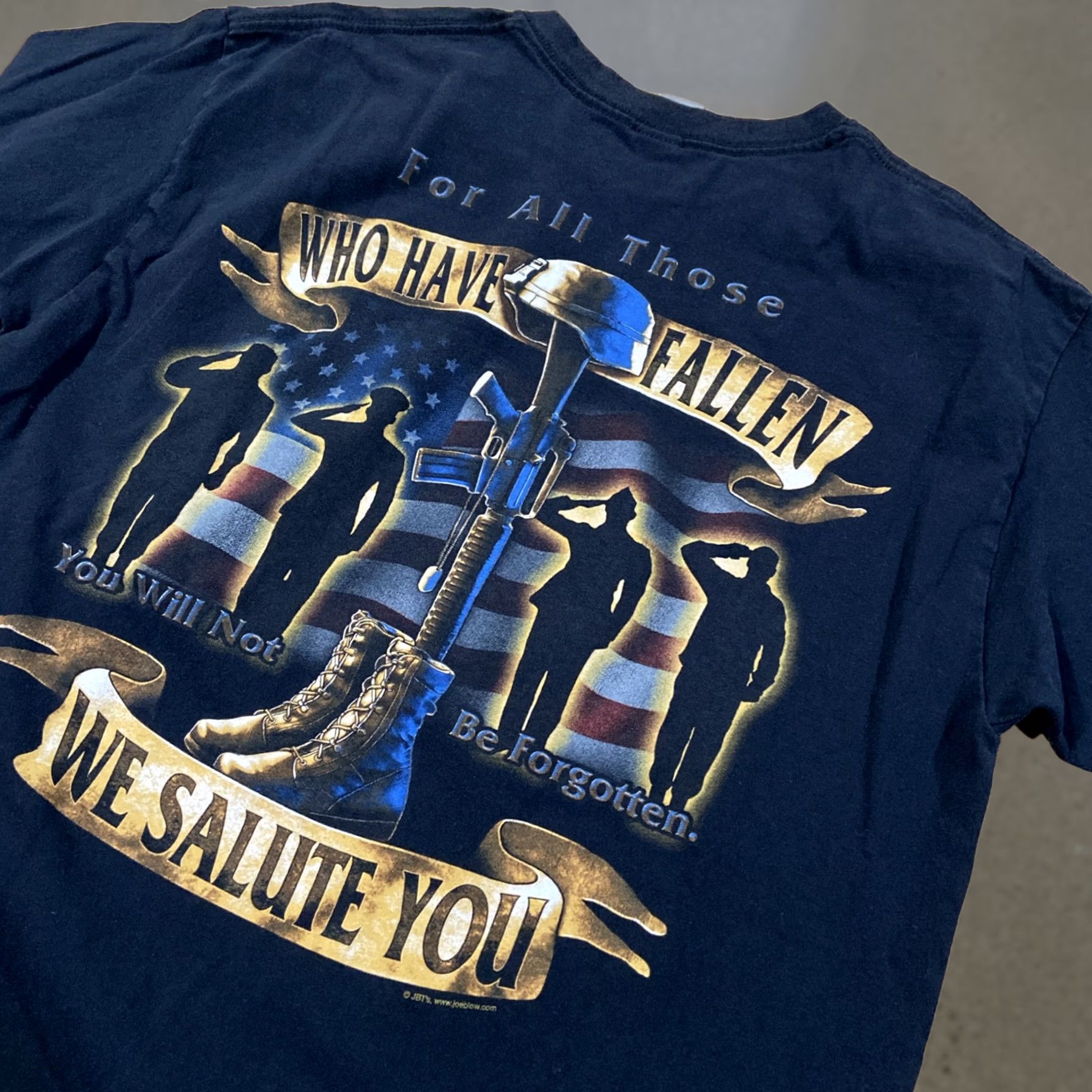 Gildan VINTAGE U.S. Veterans You Will Not be Forgotten We Salute You BLACK Adult T-shirt L Size US L / EU 52-54 / 3 - 1 Thumbnail