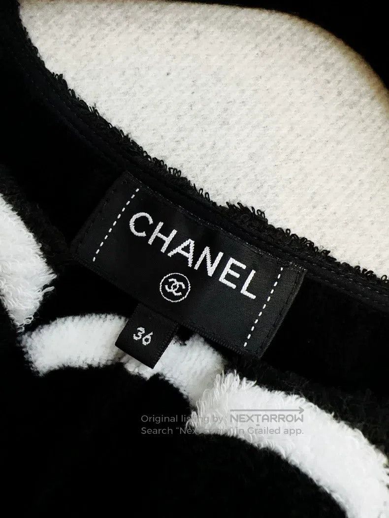 Chanel Chanel Black and white letter towel fabric short-sleeved t Size XS / US 0-2 / IT 36-38 - 4 Thumbnail