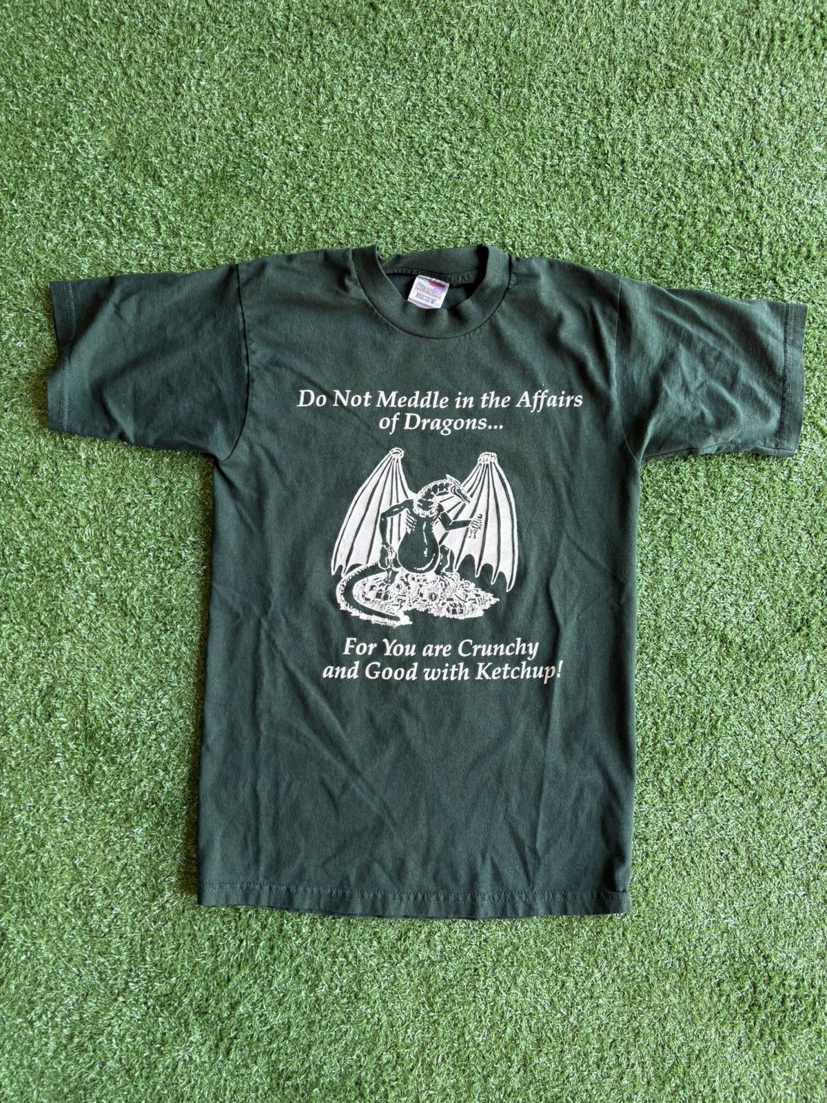 Fruit Of The Loom × Vintage Vintage 1990s Dragon graphic T-Shirt Size US S / EU 44-46 / 1 - 1 Thumbnail