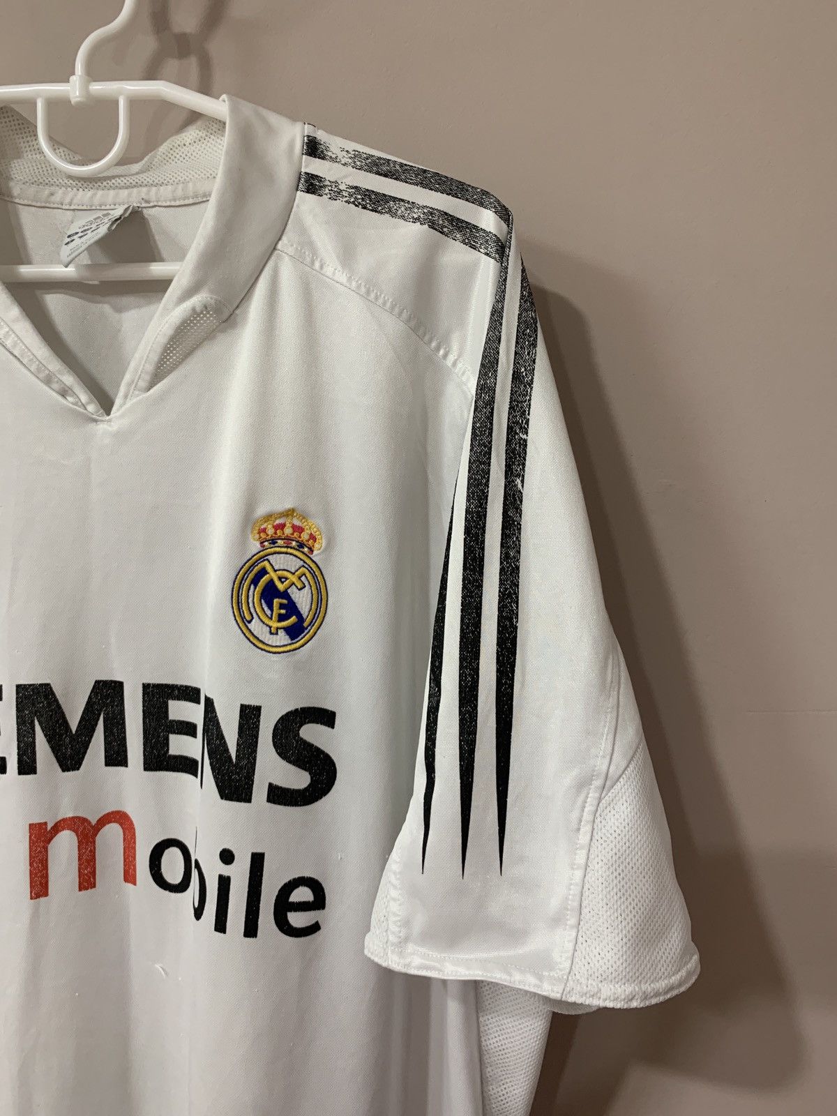 Vintage Real Madrid 2004 Home Football Shirt Adidas Soccer Vintage Size US XL / EU 56 / 4 - 3 Thumbnail
