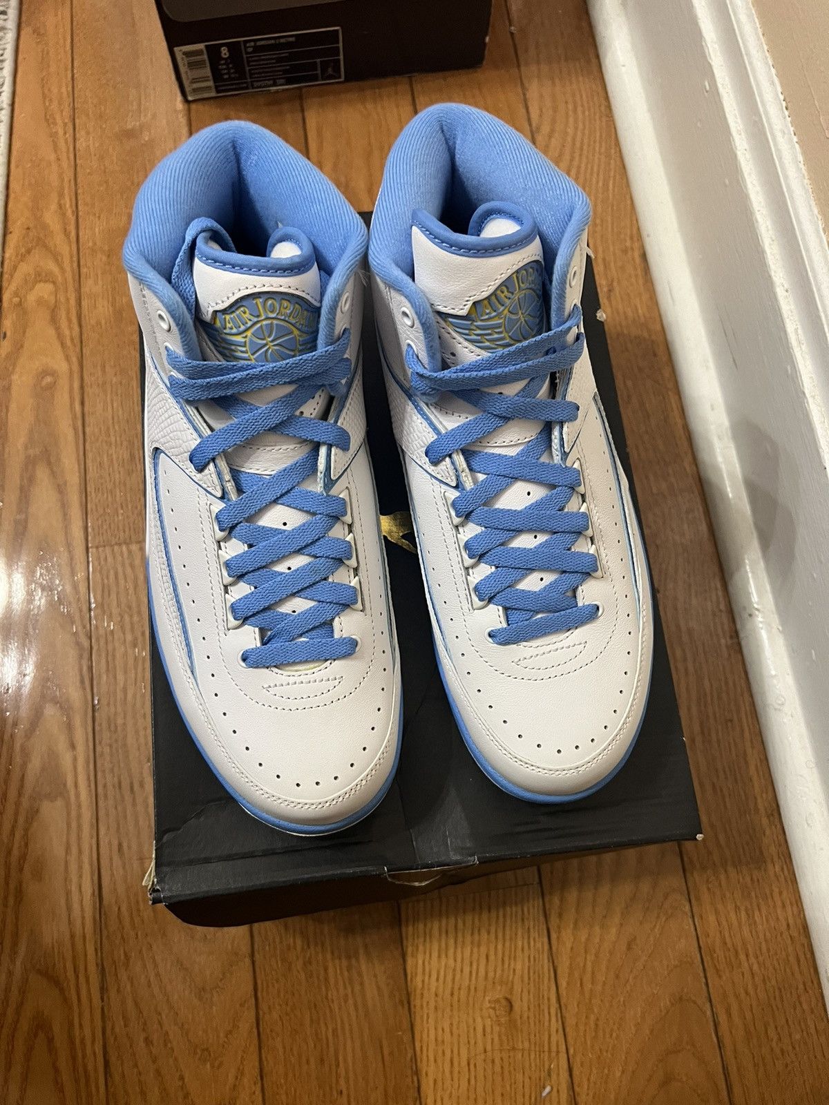 Jordan Brand Air Jordan 2 Retro Size US 8 / EU 41 - 1 Thumbnail