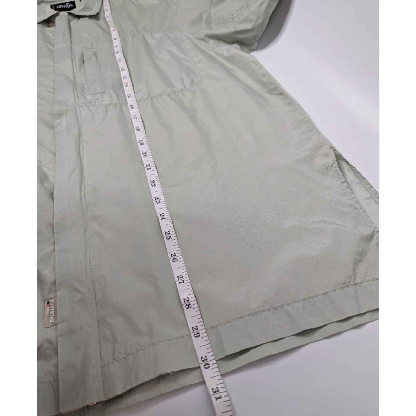 Vintage VINTAGE Silver Tab Levis Nylon Shirt Men’s M Gray Green Pocket 1990s Short Sleeve Full Zip Size US M / EU 48-50 / 2 - 5 Thumbnail