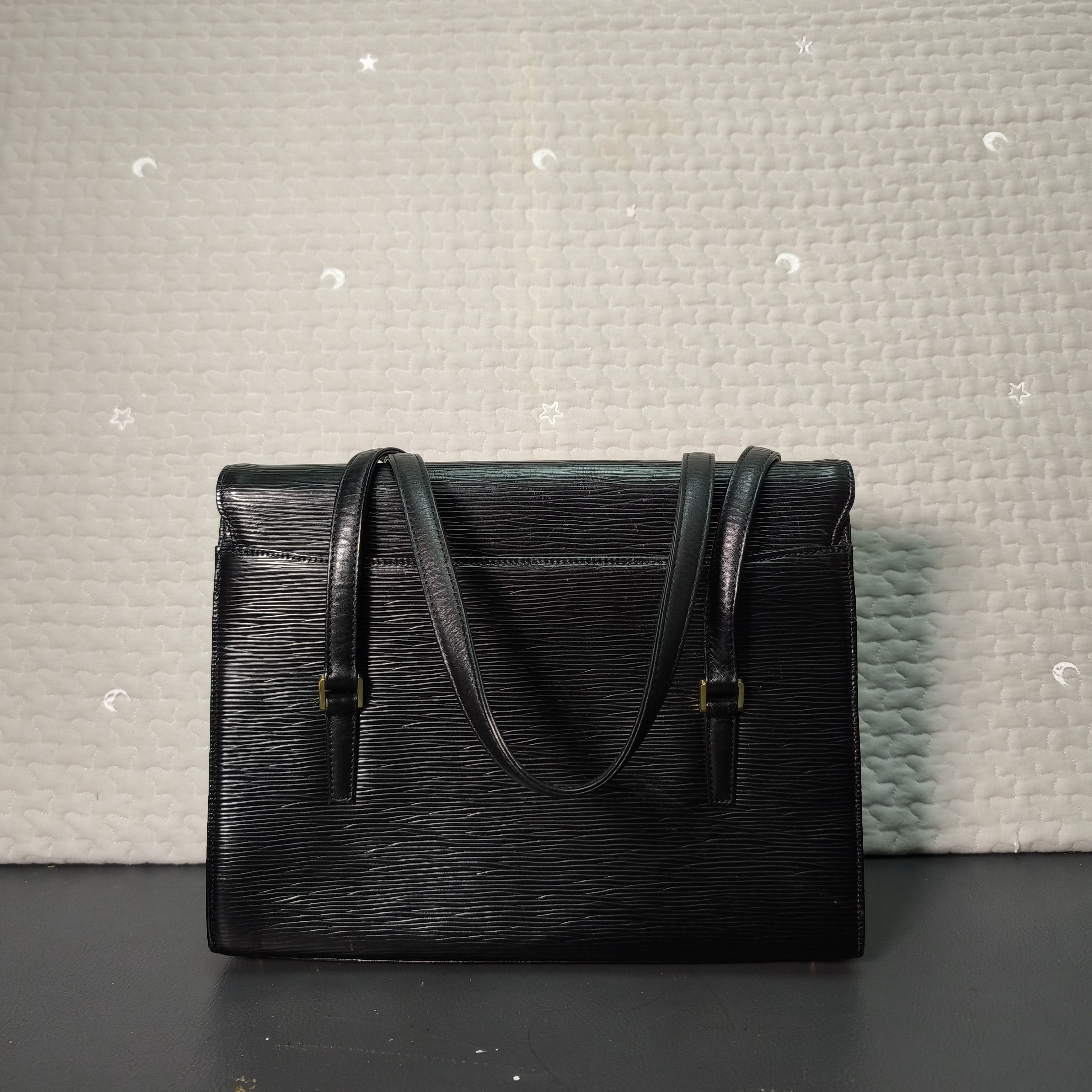 Valentino × Vintage Vintage Valentino Garavani Handbags Size ONE SIZE - 5 Thumbnail
