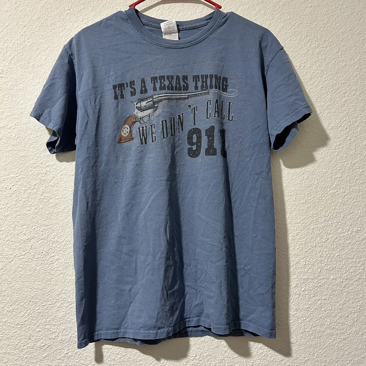 Gildan × Vintage Vintage We Don’t Call 911 Texas Gildan T-Shirt Men’s Medium Size US M / EU 48-50 / 2 - 1 Thumbnail