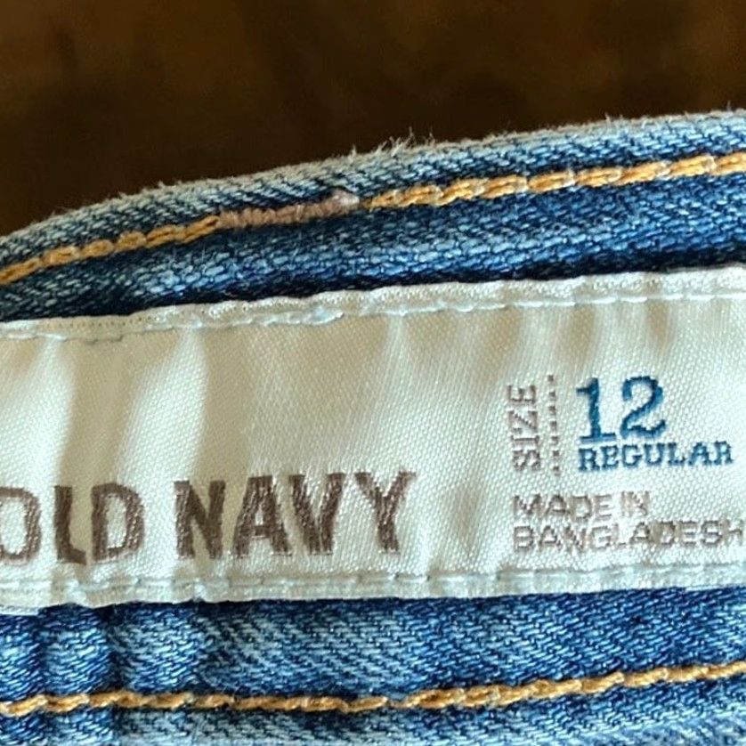 Old Navy Old Navy Womens Jeans Blue Denim Mid Rise Crop Cuffed Capri 12R Size 24" / US 00 / IT 34 - 4 Thumbnail