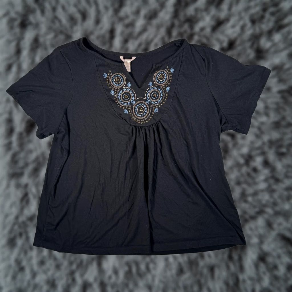 Vintage VINTAGE White Stag Shirt 3X Embroidered Casual Boho Chic Festival Art Womens T-Shirt Black with Blue Gold Embroidery Size XXL / US 16-18 / IT 52-54 - 1 Thumbnail