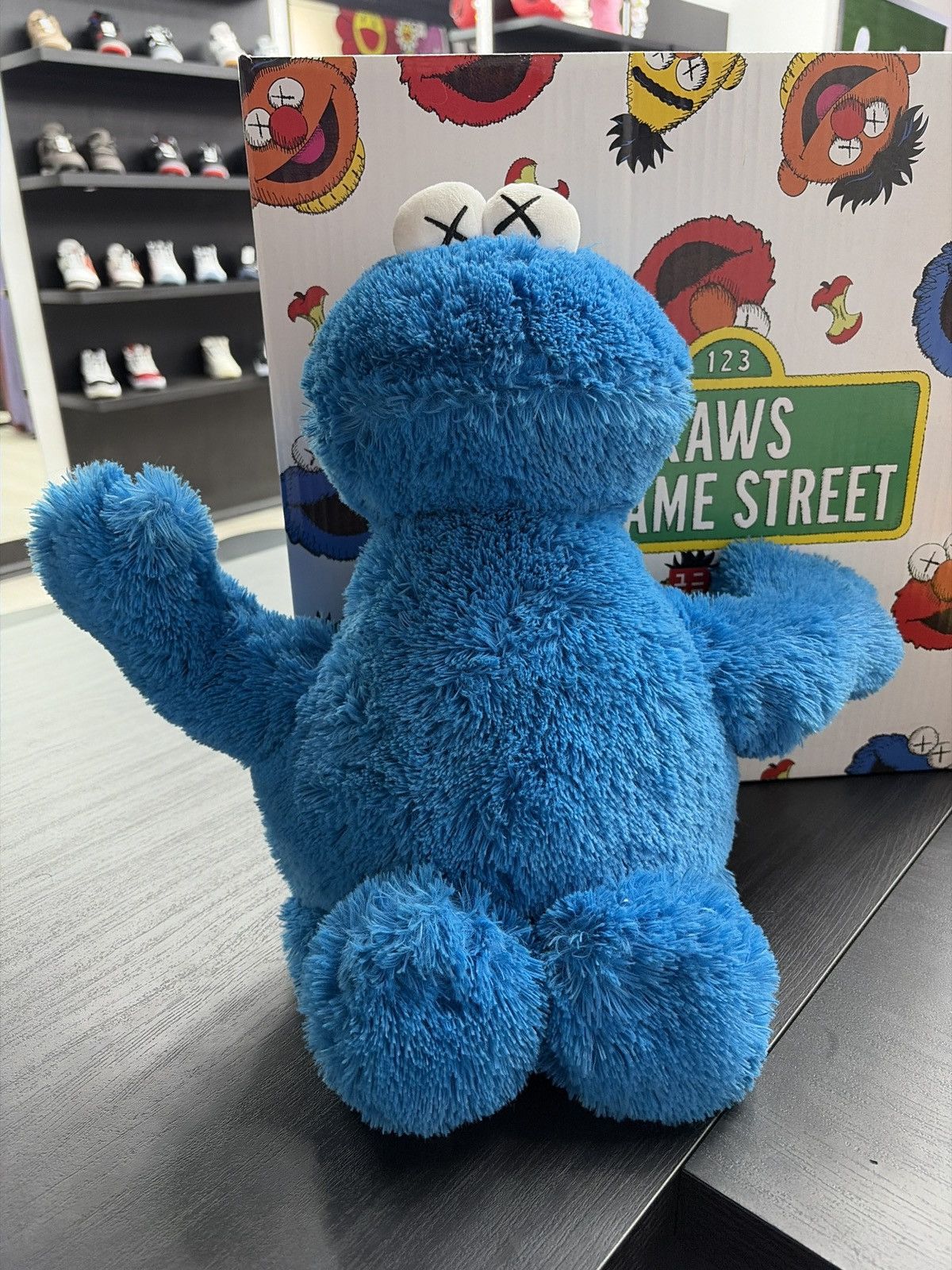 Kaws Kaws Sesame Street Toy Complete Box Size ONE SIZE - 7 Thumbnail