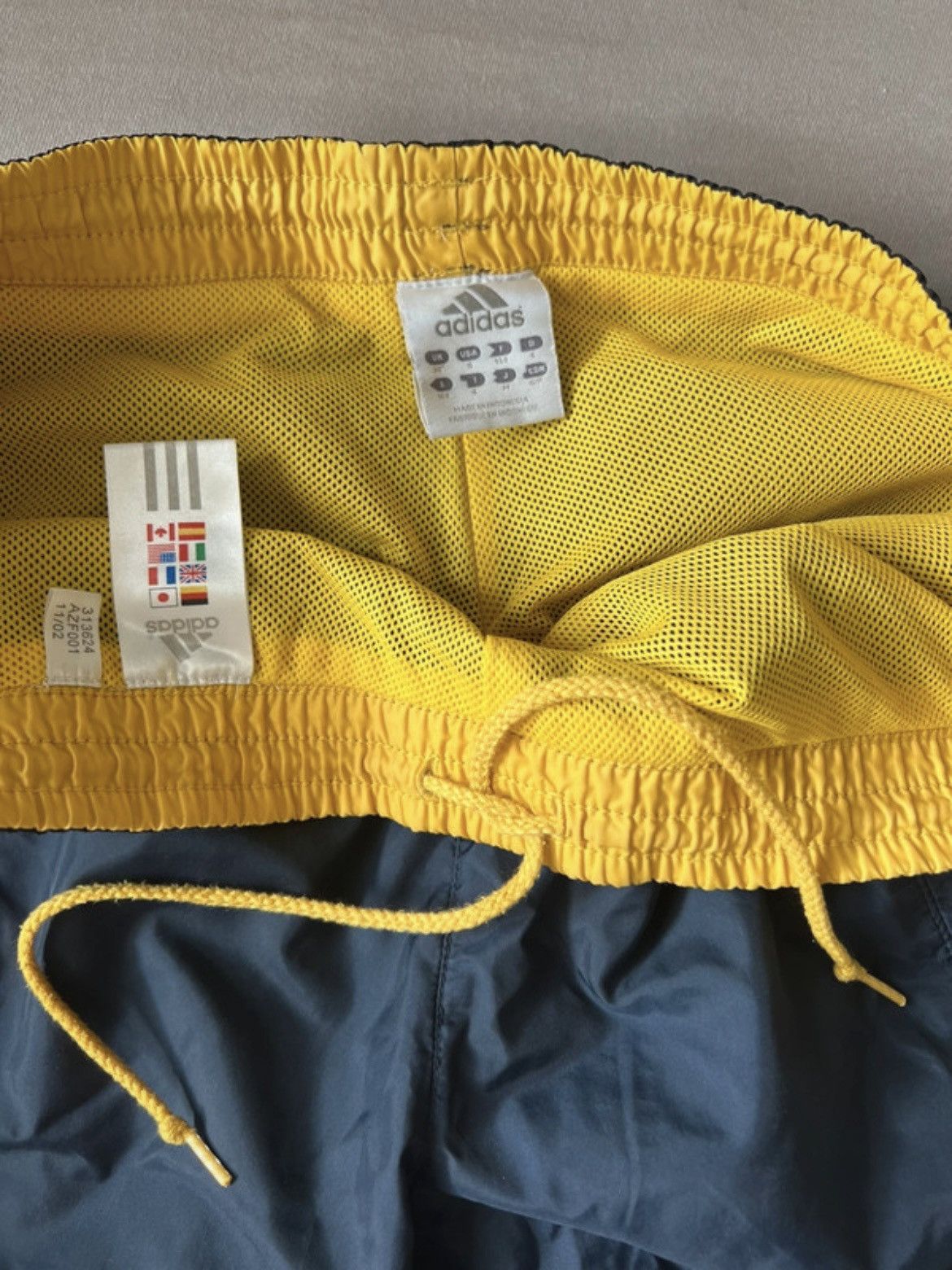 Adidas Adidas Vintage Trackpants Size 25" / US 0 / IT 36 - 4 Thumbnail