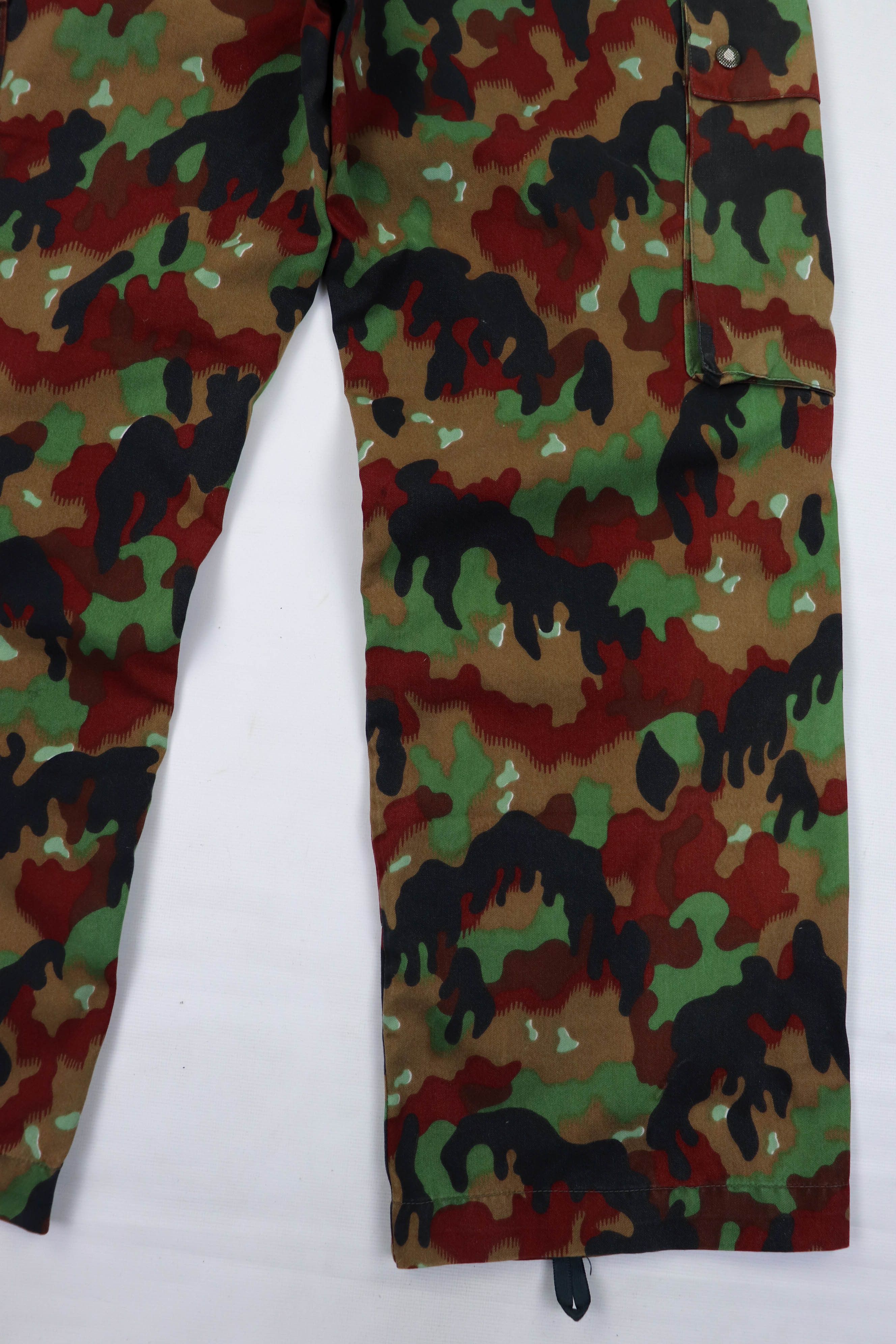 Vintage Vintage 90s Swiss Army Camouflage Cargo Pants Size US 32 / EU 48 - 7 Thumbnail