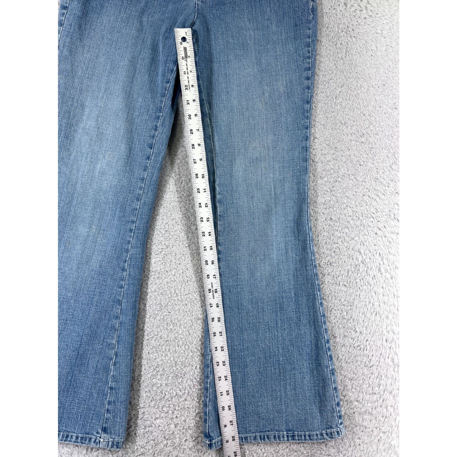 Denime SO Jeans Women 9 Blue Denim Flared Low Rise Light Wash Cotton Jeans Womens 9 Blue Denim SO Flared Jeans with Stretch Men? Size 30" / US 8 / IT 44 - 7 Thumbnail