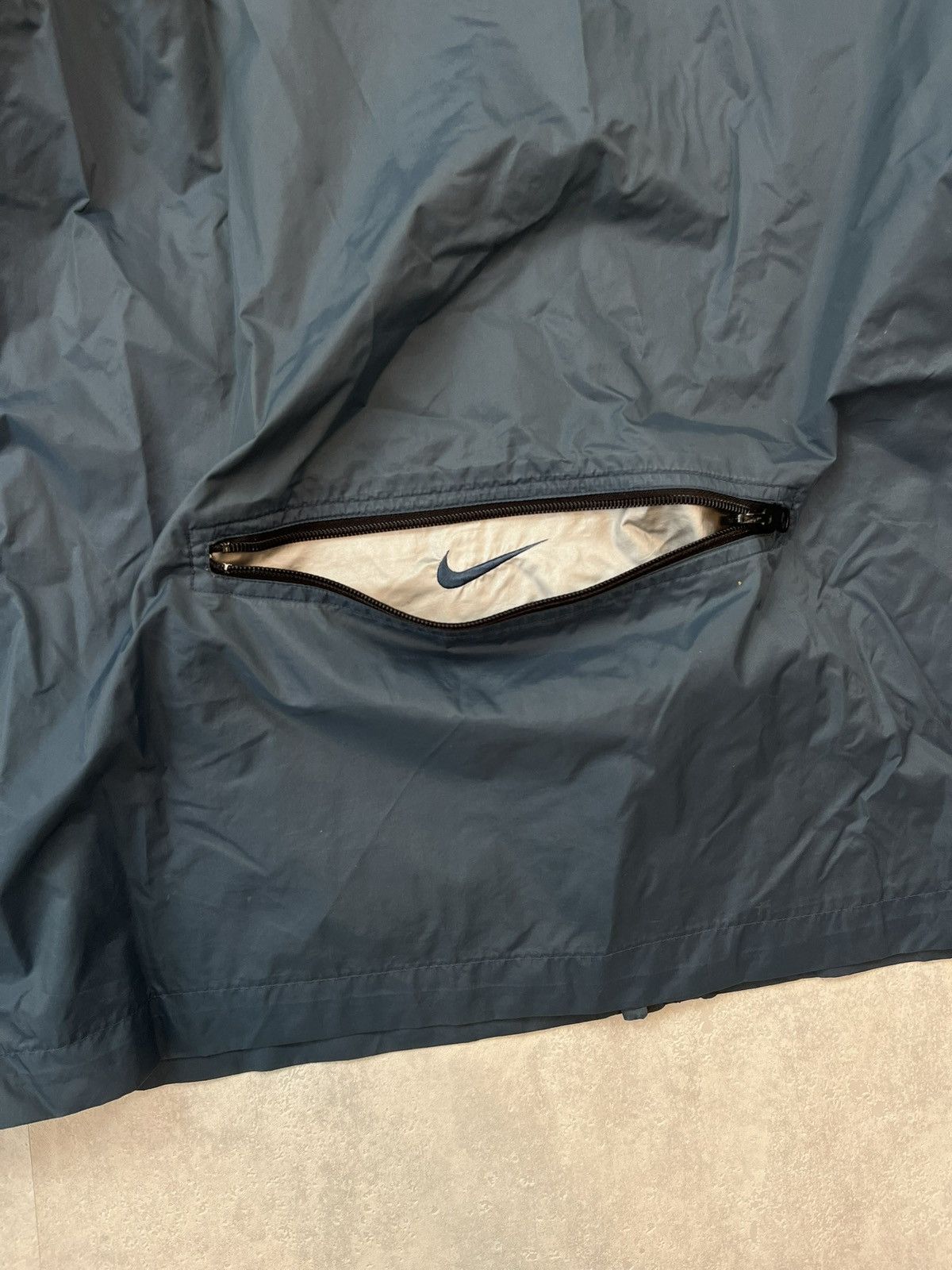 Nike × Vintage 90s Nike Swoosh Vintage Y2K Oversized Nylon Retro Jacket Size US M / EU 48-50 / 2 - 5 Thumbnail