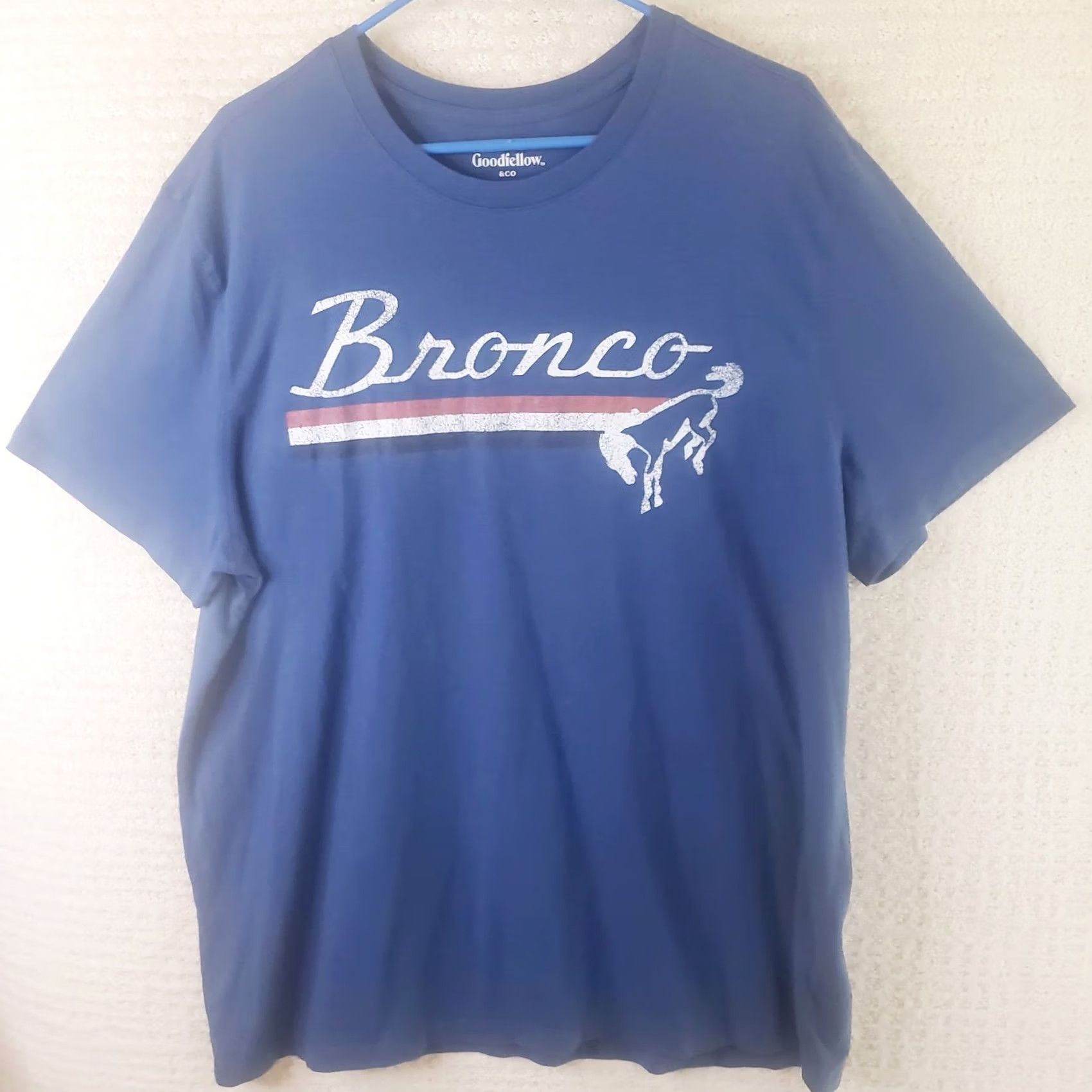 Ford VINTAGE Ford Bronco Striped Distressed Logo T-Shirt Mens XXL Blue Patriotic Size US XXL / EU 58 / 5 - 2 Thumbnail