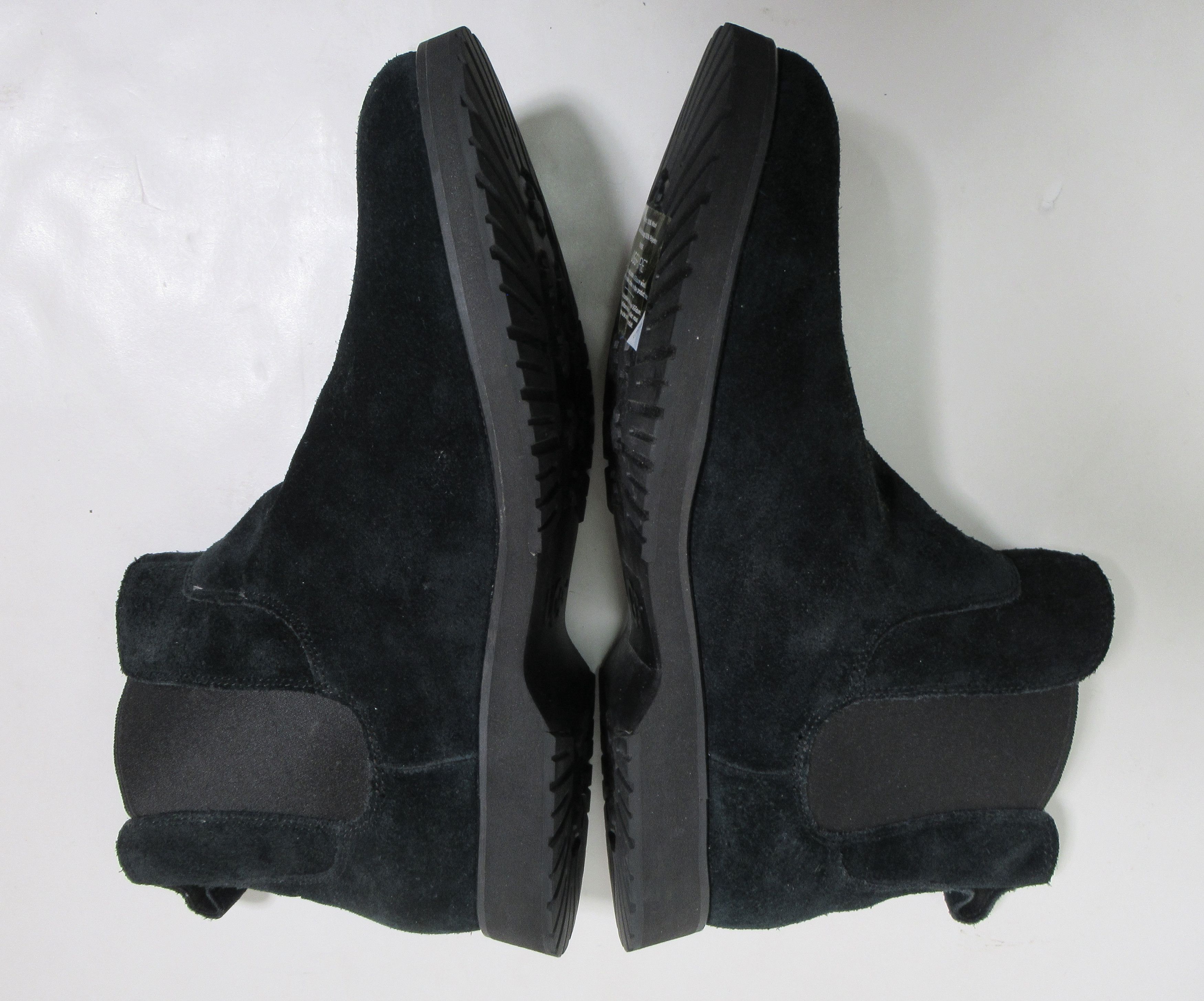 Ugg Ugg Men's Briscoe Chelsea Boots Suede Leather Black Size US 11 / EU 44 - 10 Thumbnail