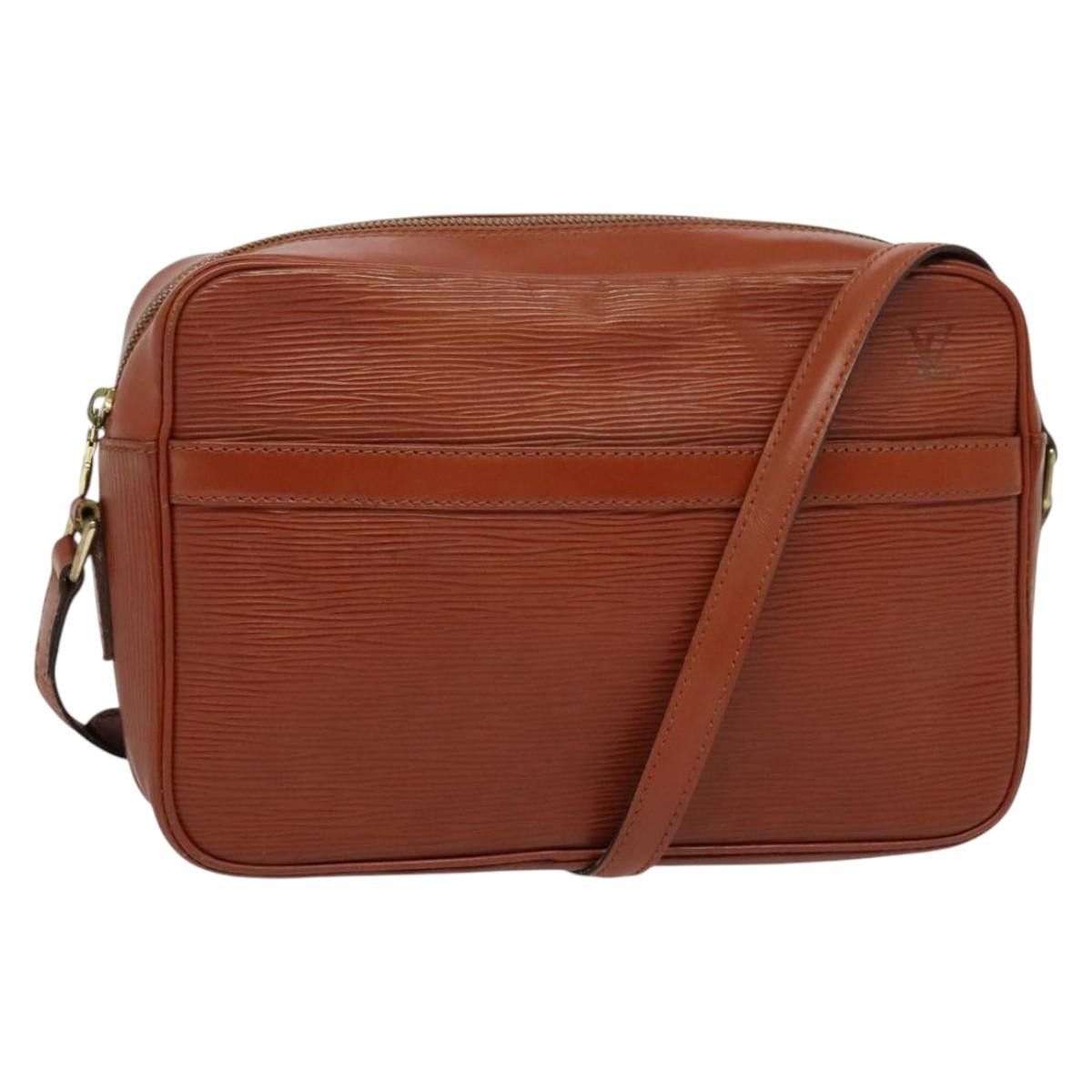 Louis Vuitton Louis Vuitton Trocadero Handbag Epi Leather Size ONE SIZE - 1 Thumbnail