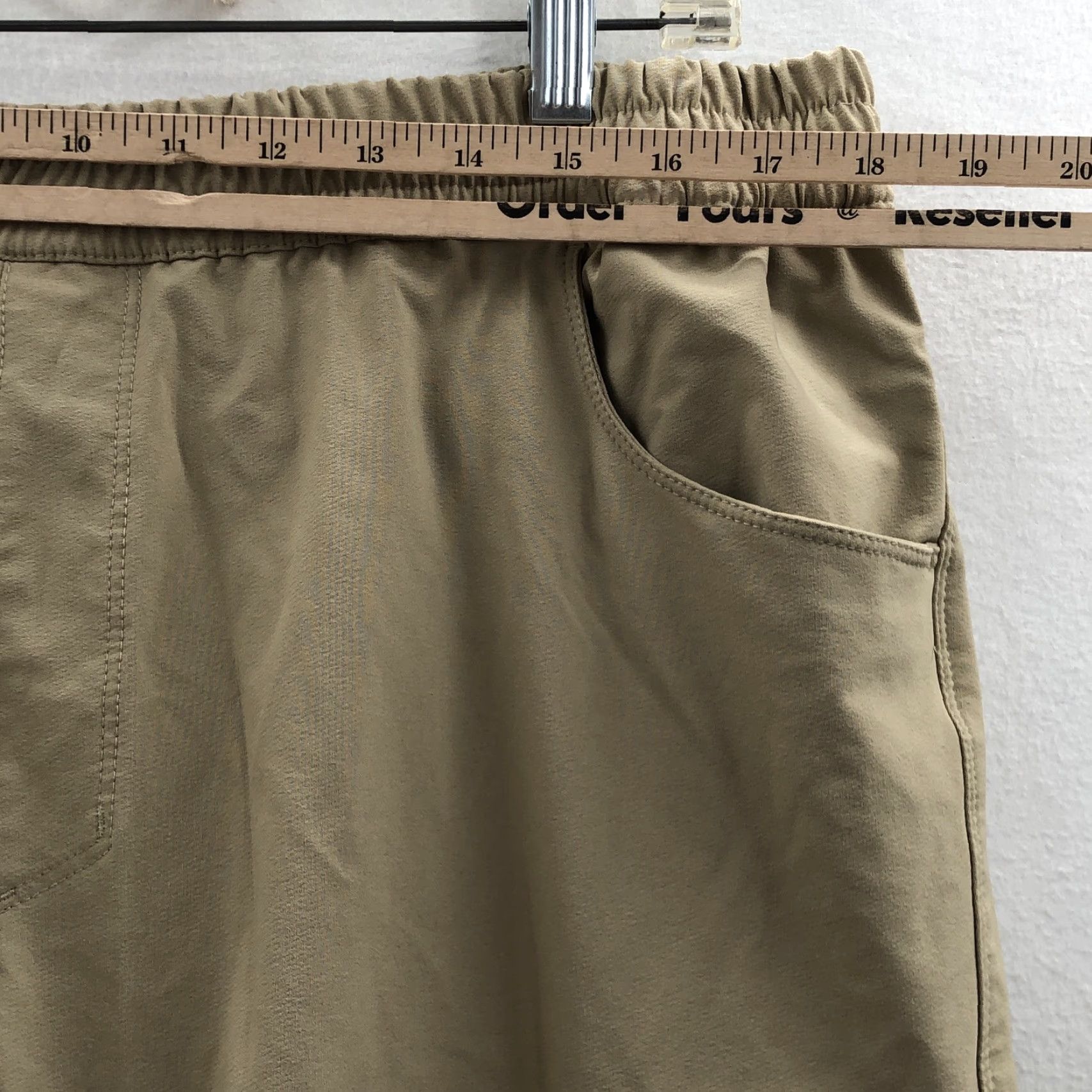 Vintage Columbia Mens Brown Flat Front Straight Leg Pockets Hiking Pants XL Size Regular Casual Pants Mens Brown Flat Front Pockets Hiking Pants XL Size US 36 / EU 52 - 3 Thumbnail