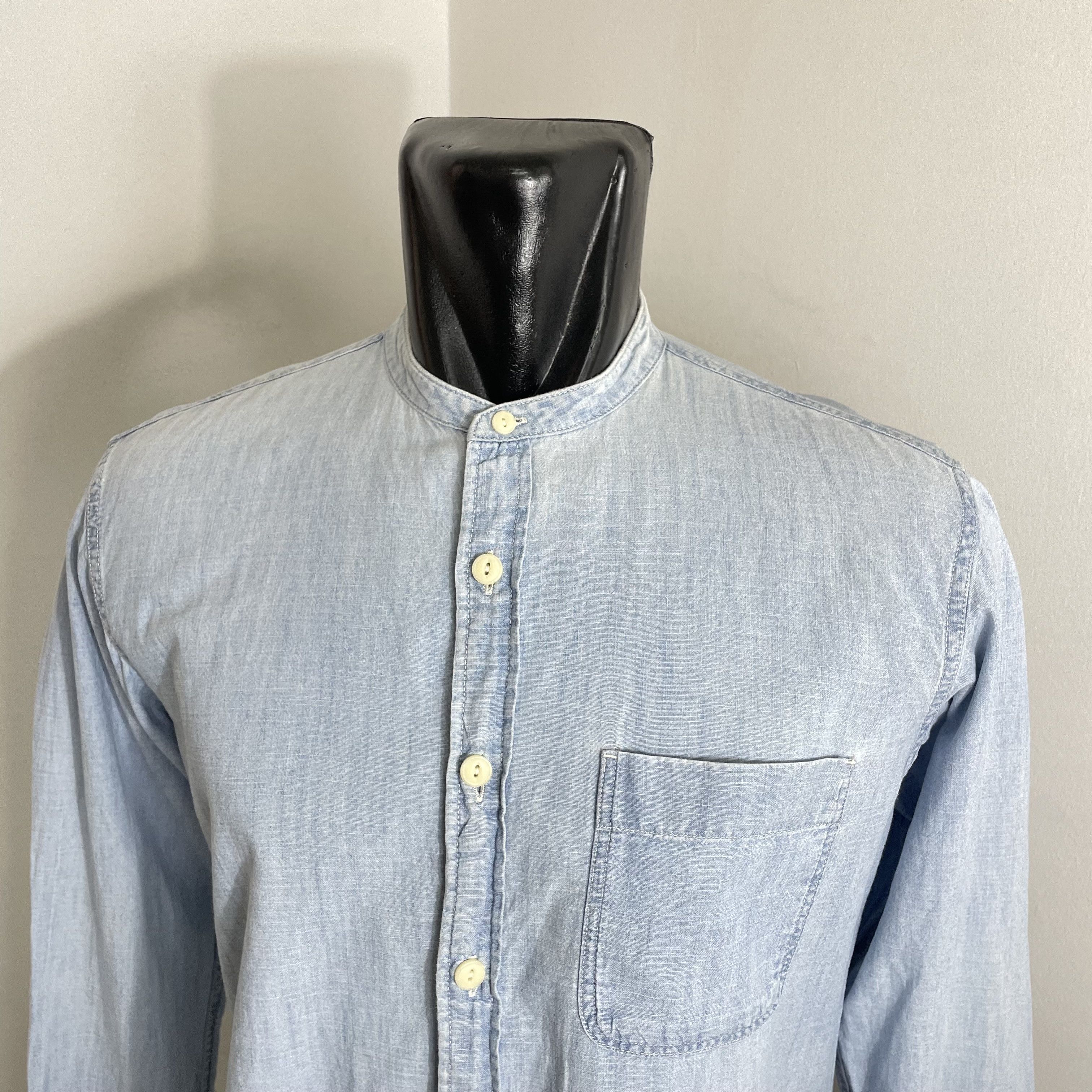 Japanese Brand × Uniqlo ⭐️SALE⭐️ [M] UNIQLO MANDARIN SHIRT DENIM Size M / US 6-8 / IT 42-44 - 2 Thumbnail