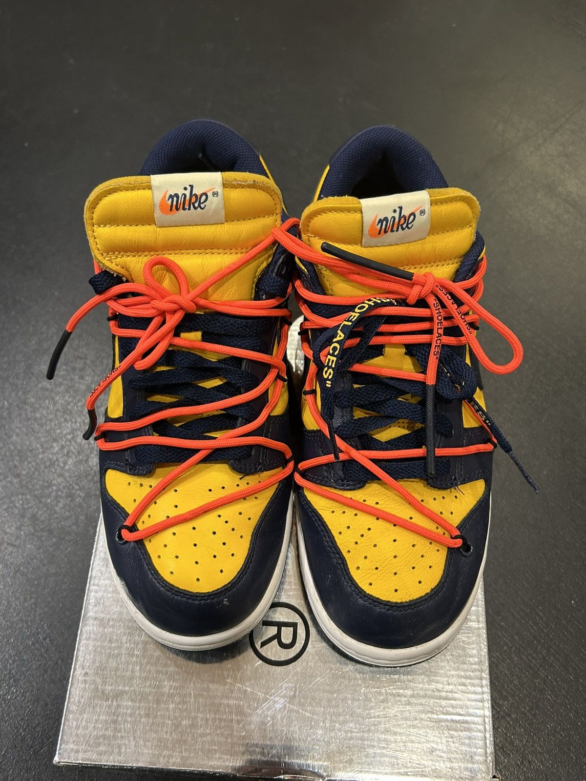 Nike × Off-White Off-White X Nike Dunk Low ‘University Gold’ Size US 8 / EU 41 - 4 Thumbnail