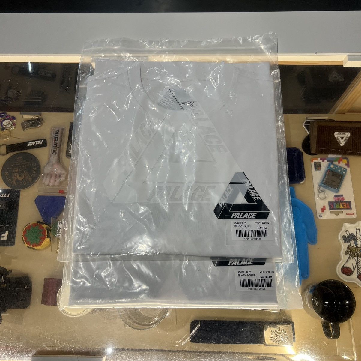 Palace Palace Tri-Vex Tee White/Green • Medium Size US M / EU 48-50 / 2 - 3 Thumbnail