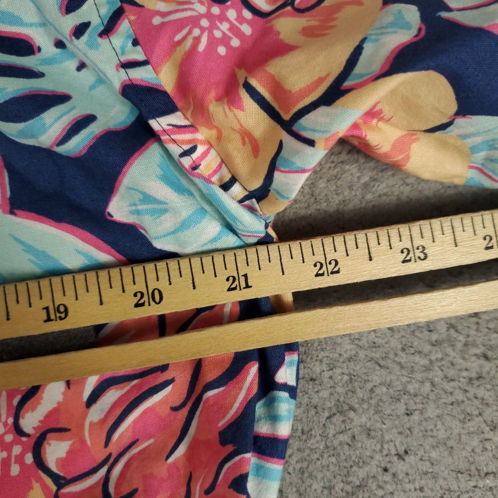 Vineyard Vines Vineyard Vines Shirt Mens Medium Blue Pink Floral Casual Button Up Short Sleeve Size US M / EU 48-50 / 2 - 5 Thumbnail