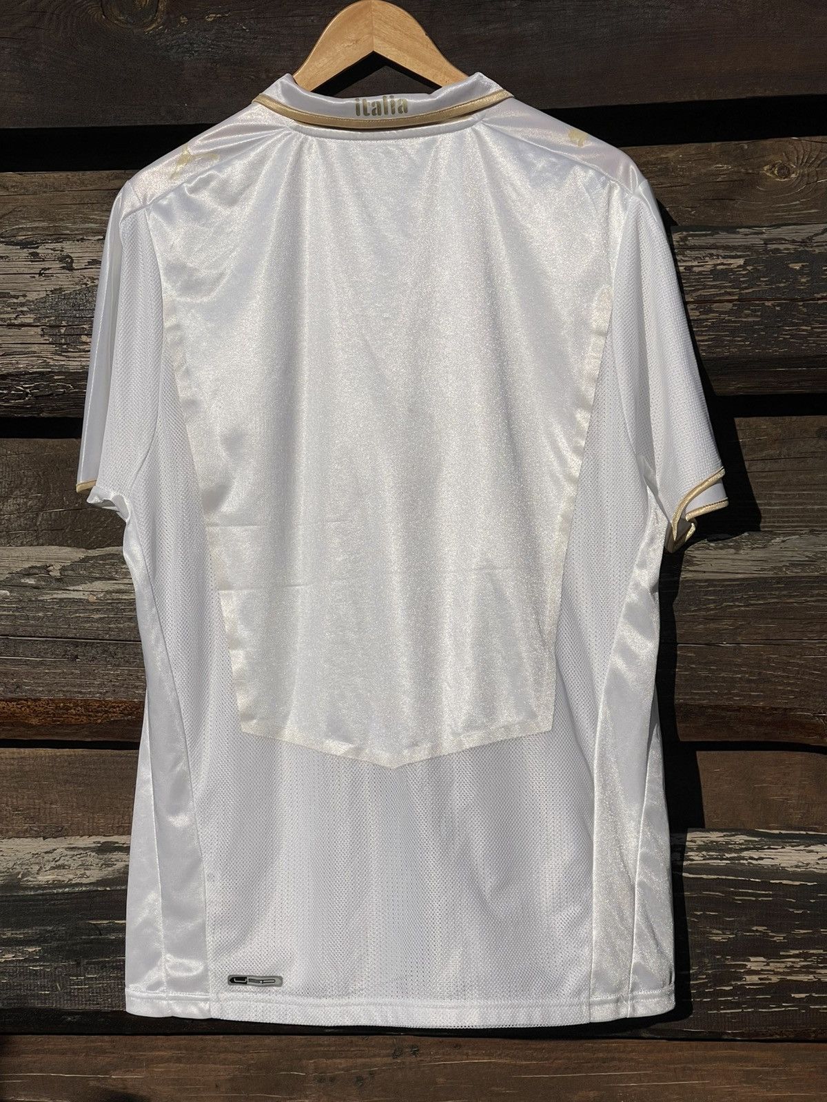 Puma 2008 Puma Italy Vintage soccer jersey white/gold Size US L / EU 52-54 / 3 - 8 Thumbnail