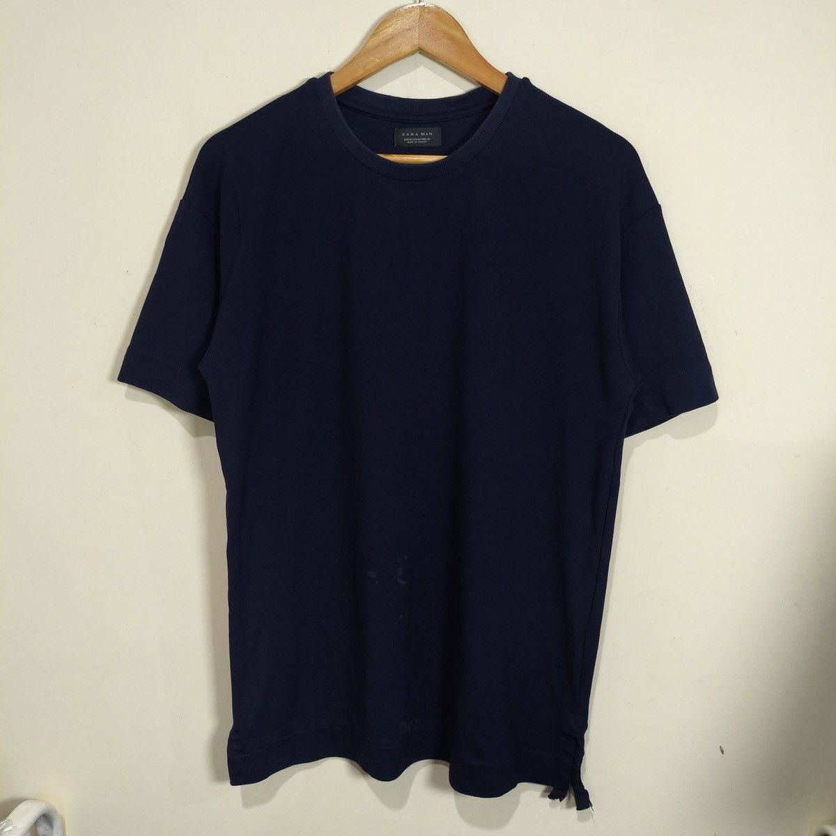 Zara Zara man Navy Blue Plain T-shirt Size US M / EU 48-50 / 2 - 1 Thumbnail