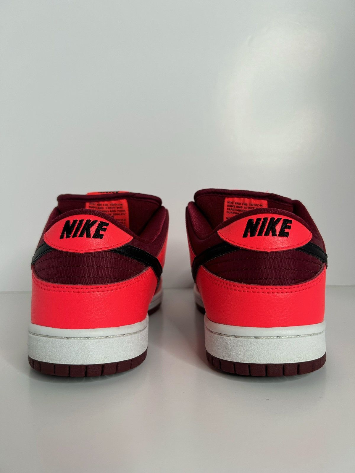 Nike SB Nike Sb Dunk Low Laser Crimson Size US 8.5 / EU 41-42 - 16 Thumbnail
