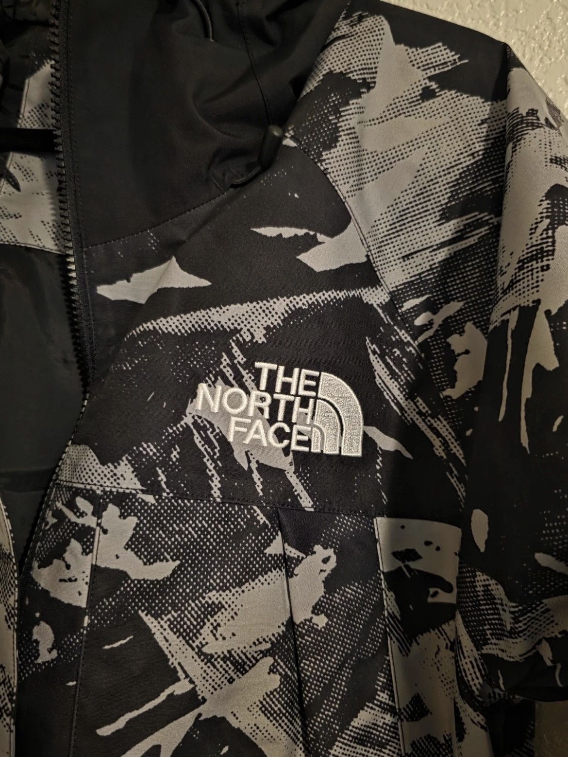 The North Face The North Face Balfron Jacket Black/Grey Mountainscape Print Size US M / EU 48-50 / 2 - 6 Thumbnail