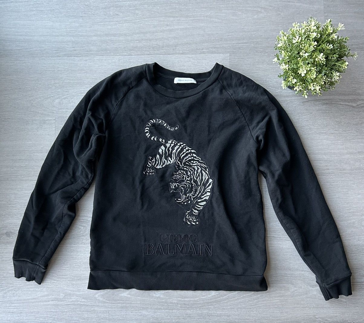 image of Pierre Balmain x Vintage Balmain Sweatshirt Tiger in Black, Men's (Size Medium)